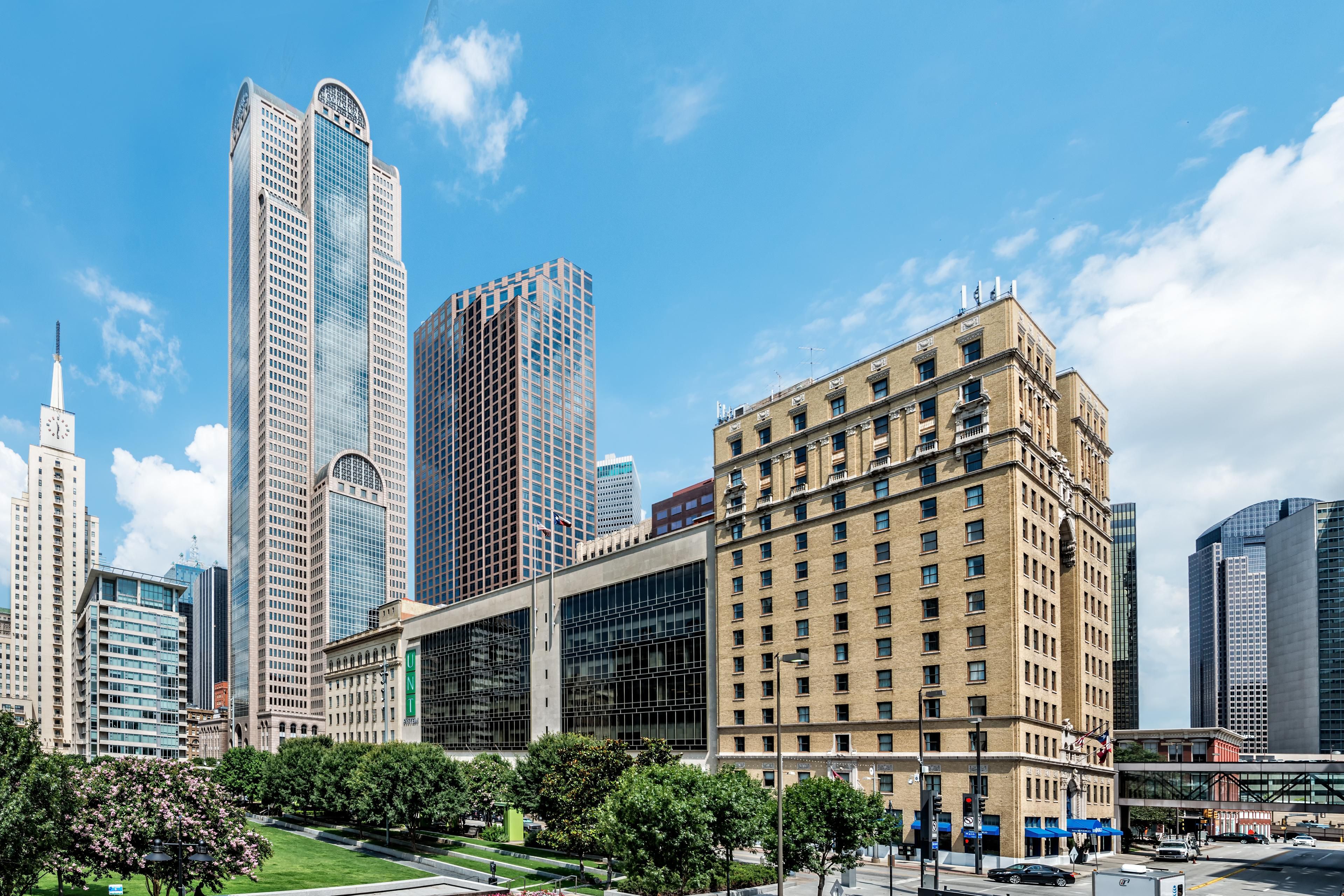 Exterior image of Hotel Indigo Dallas Downtown