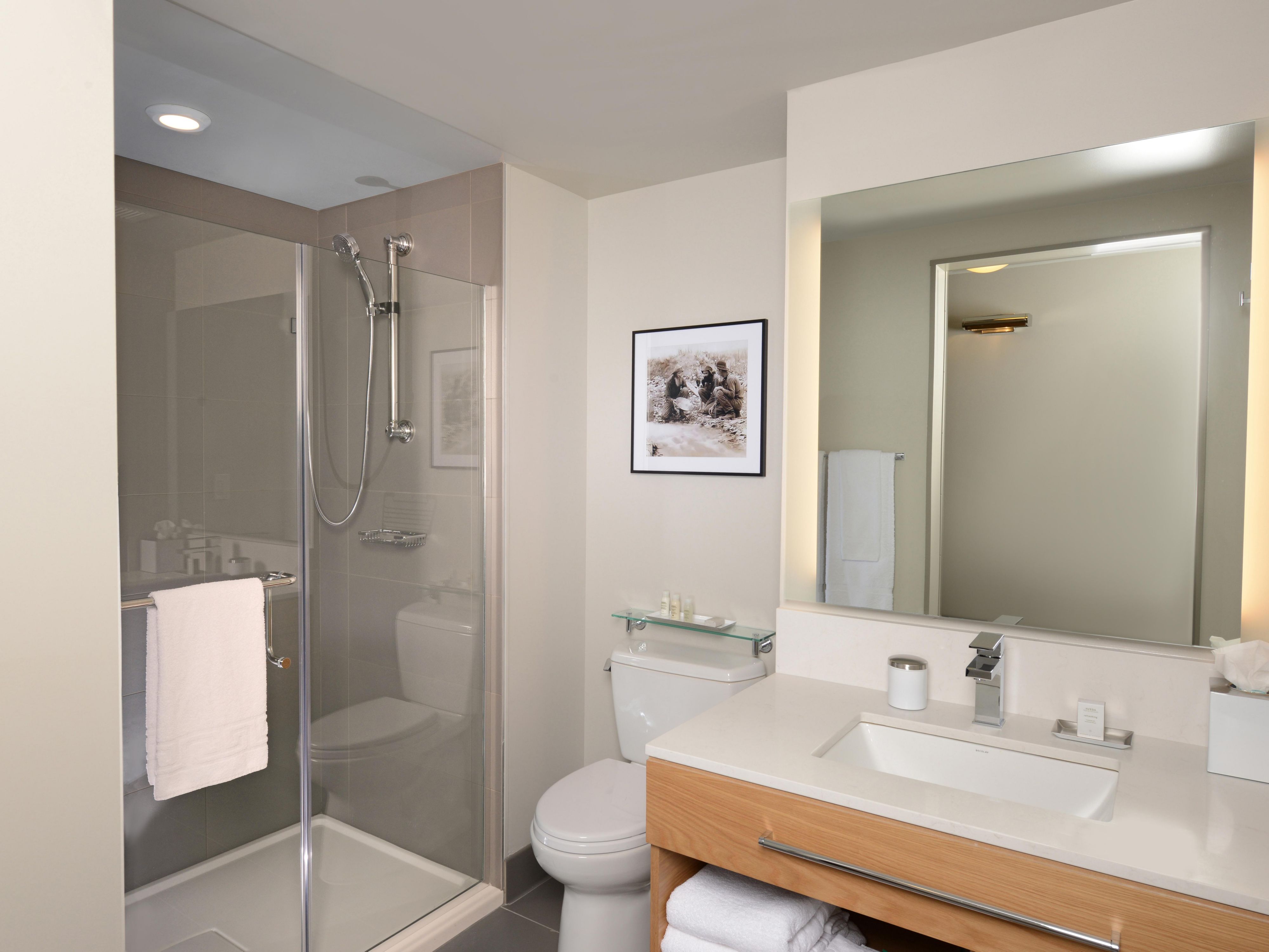 Spacious, Brightly Lit Bathrooms 