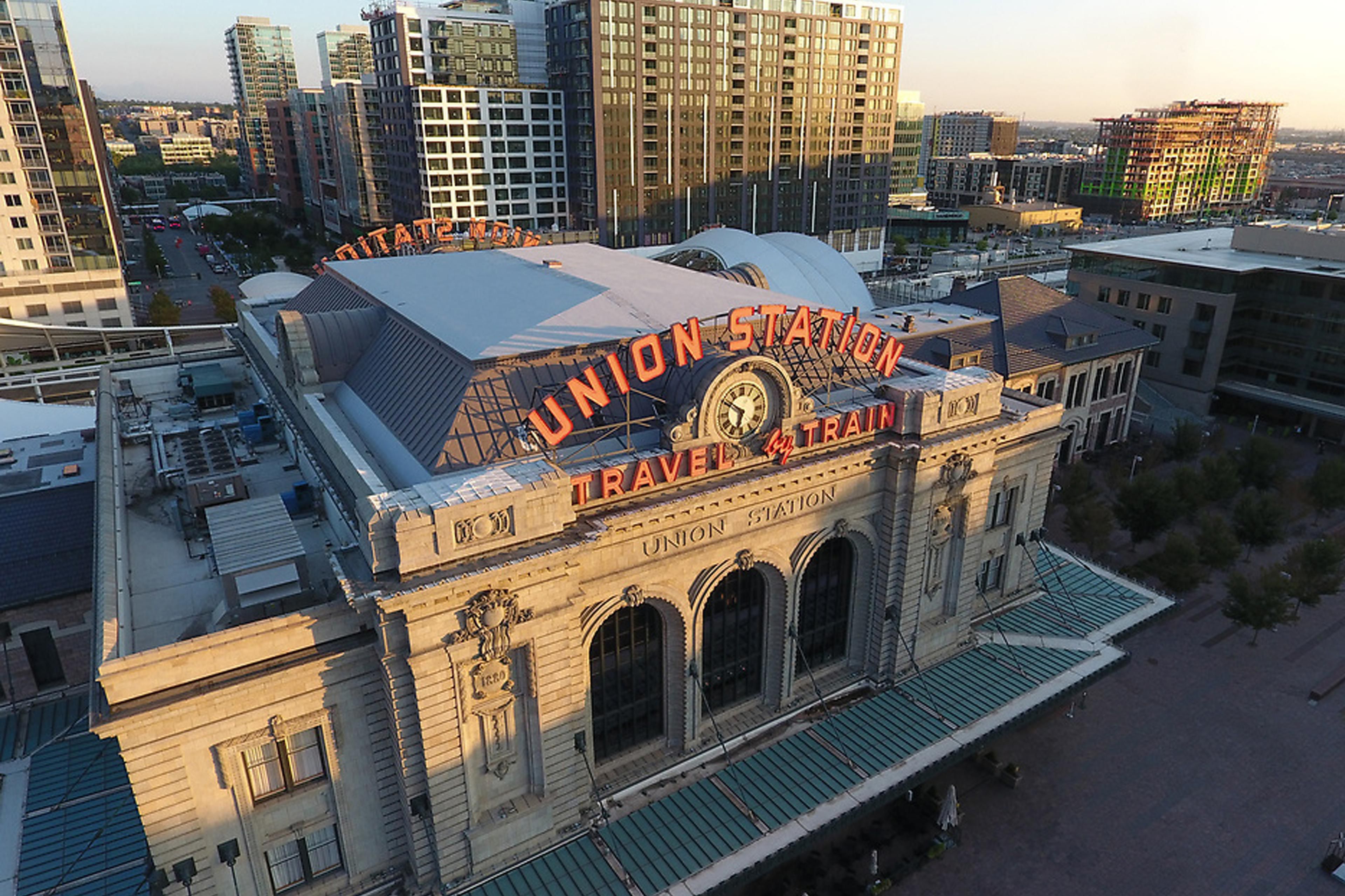 Denver’s oldest neighborhood, lower downtown, or LoDo, is home to lively restaurants, local boutiques, and trendy bars. Situated near Denver's Union Station, Hotel Indigo Denver Downtown is in the heart of the Mile High City and within walking distance of businesses and attractions like: Davita, VF Corp, Amazon, Coors Field, Denver Art Museum.