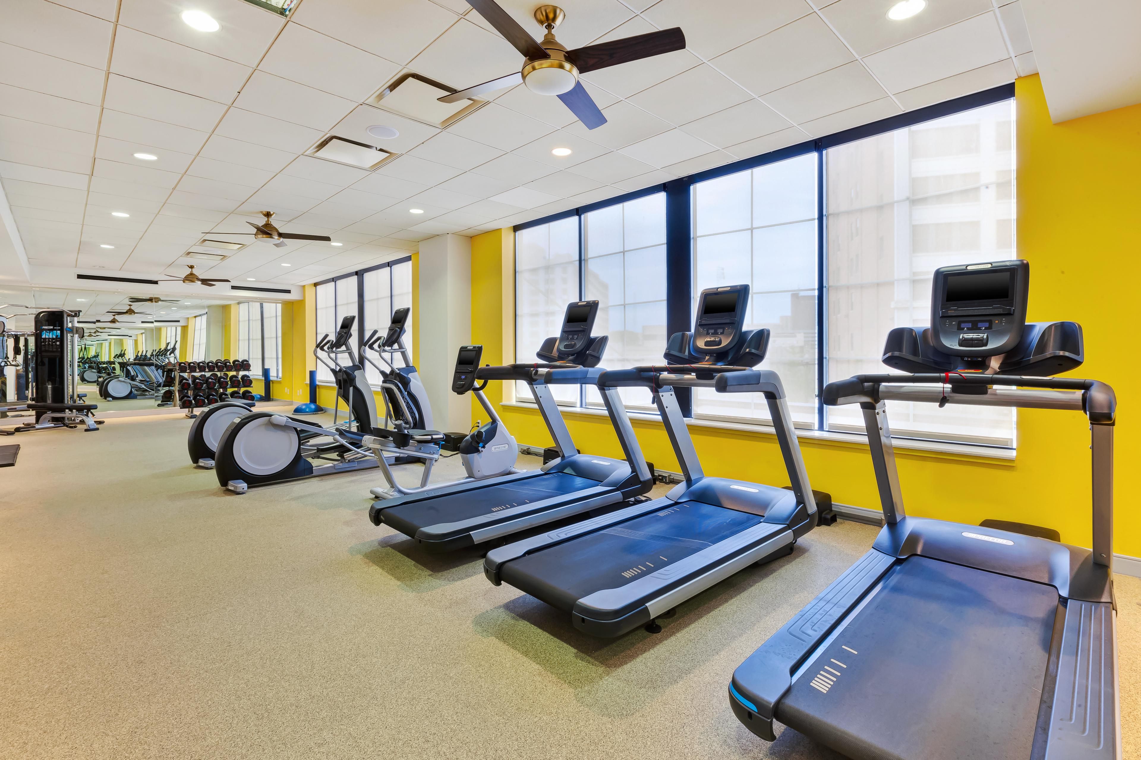 Stay active and energized around the clock at our 24-hour fitness center. Revel in panoramic views of downtown Detroit during your workout. Our state-of-the-art facility boasts weightlifting equipment and brand-new cardio machines, complete with built-in Wi-Fi, TV, and Bluetooth connectivity. Stay with us and stay fit.