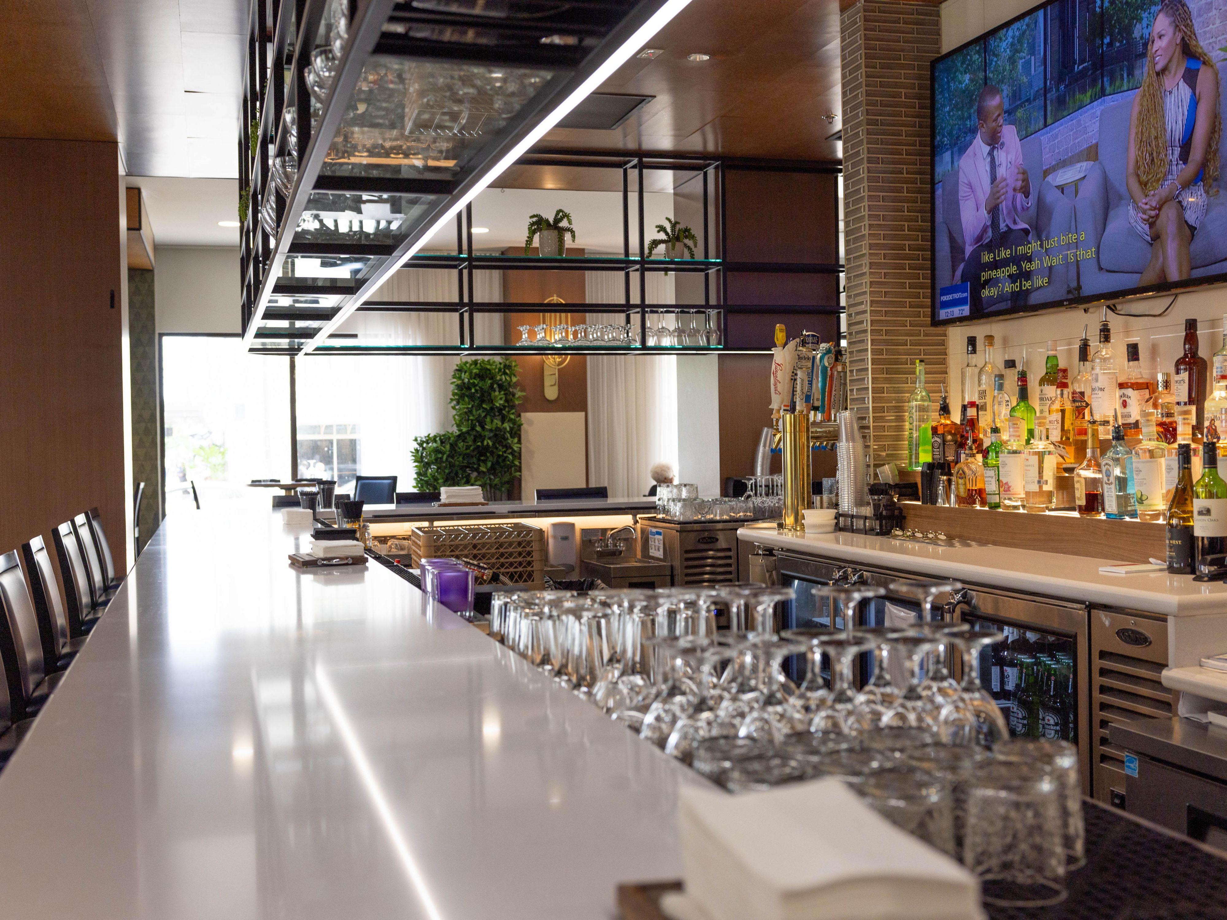 Enjoy a comfortable and friendly atmosphere at our bar.