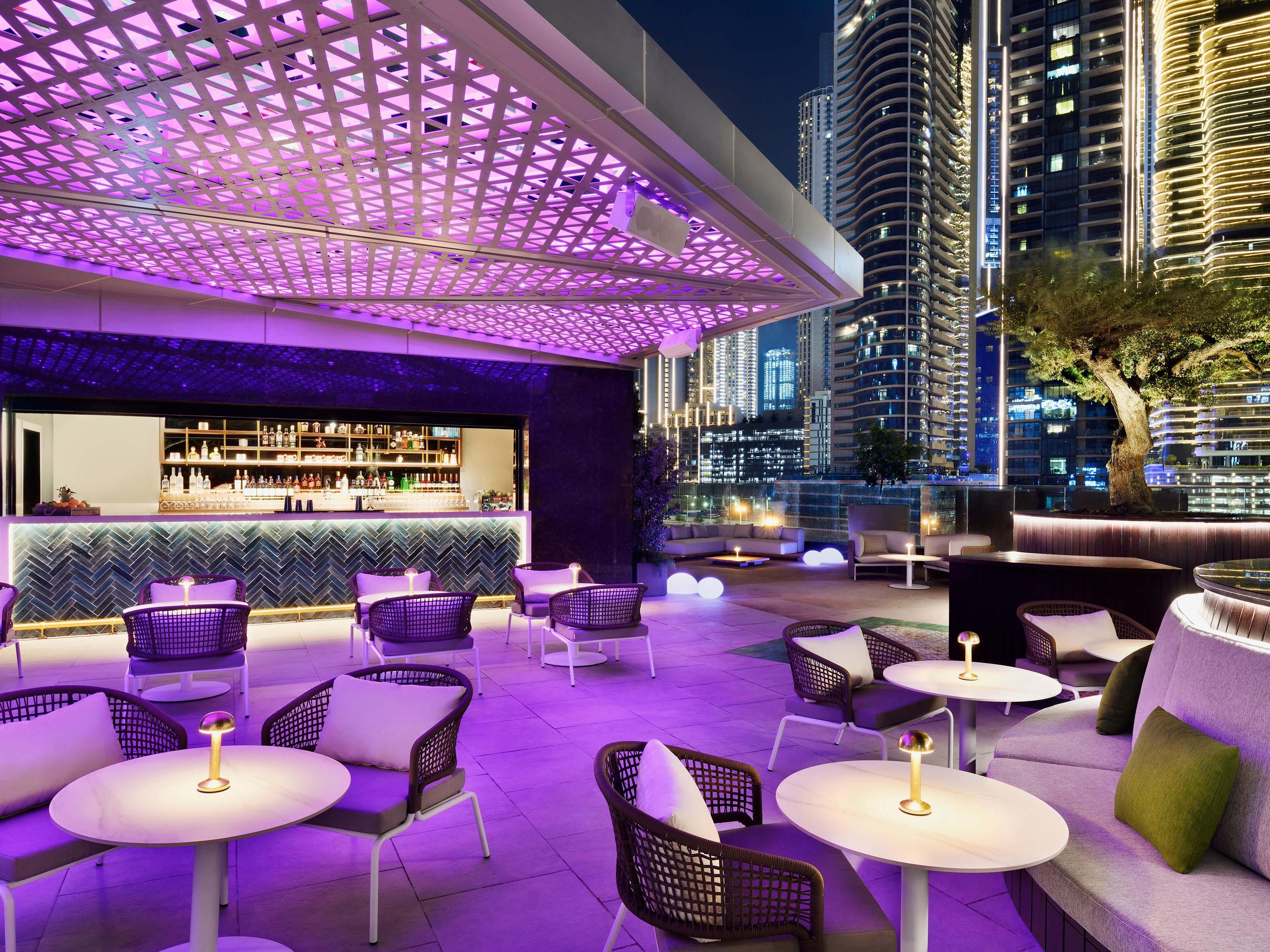 Alongside the 25-metre infinity pool, Orange Feels Bar & Shisha Lounge is all about the fun with Aperol-inspired cocktails, snacks and an explosion of shisha flavours at our Shisha Lounge.

Get a taste for local pastimes and relax at our pool deck lounge. If you were made to mingle, Orange Feels Bar & Shisha Lounge is the perfect place to chill.