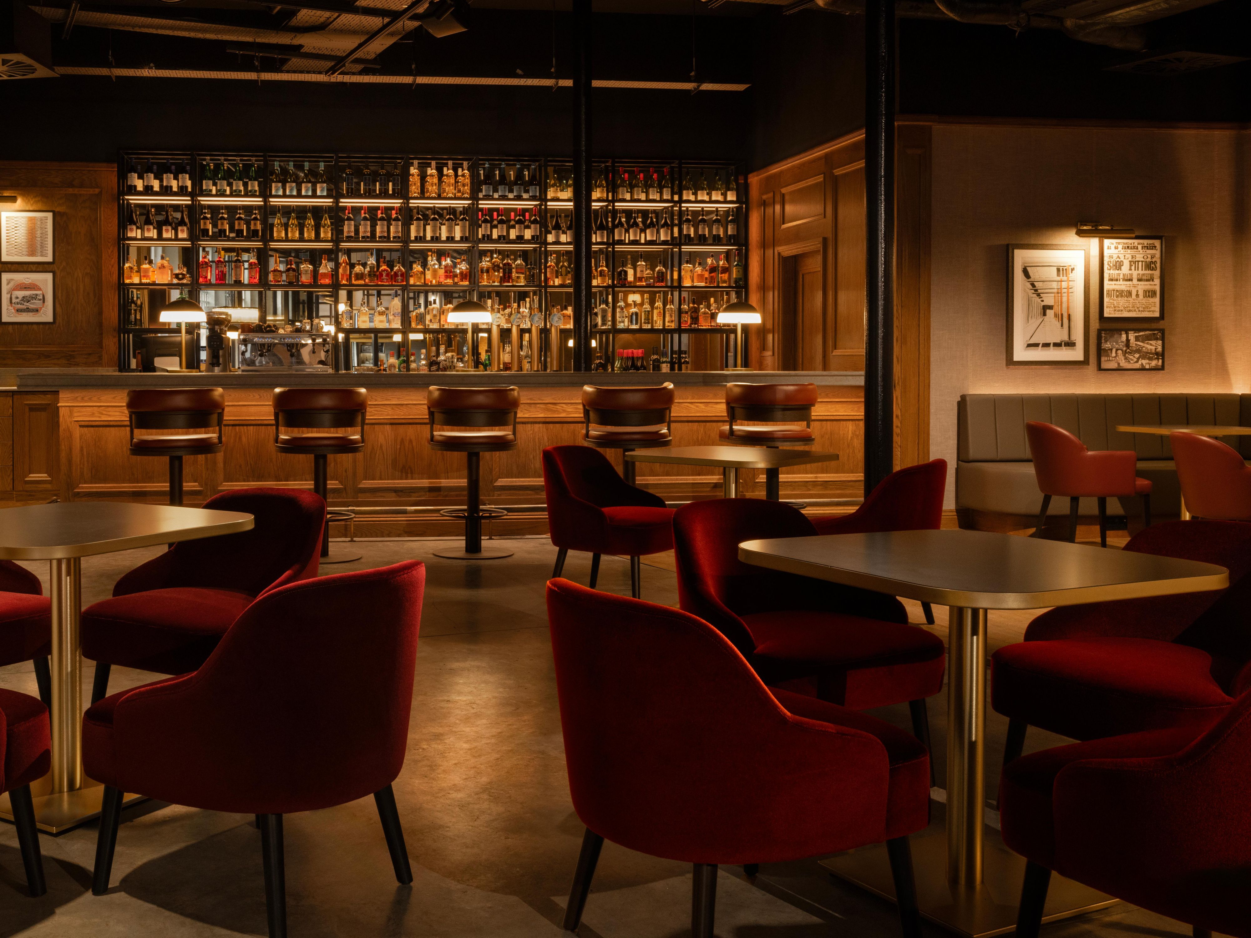 Discover bar Eighteen22