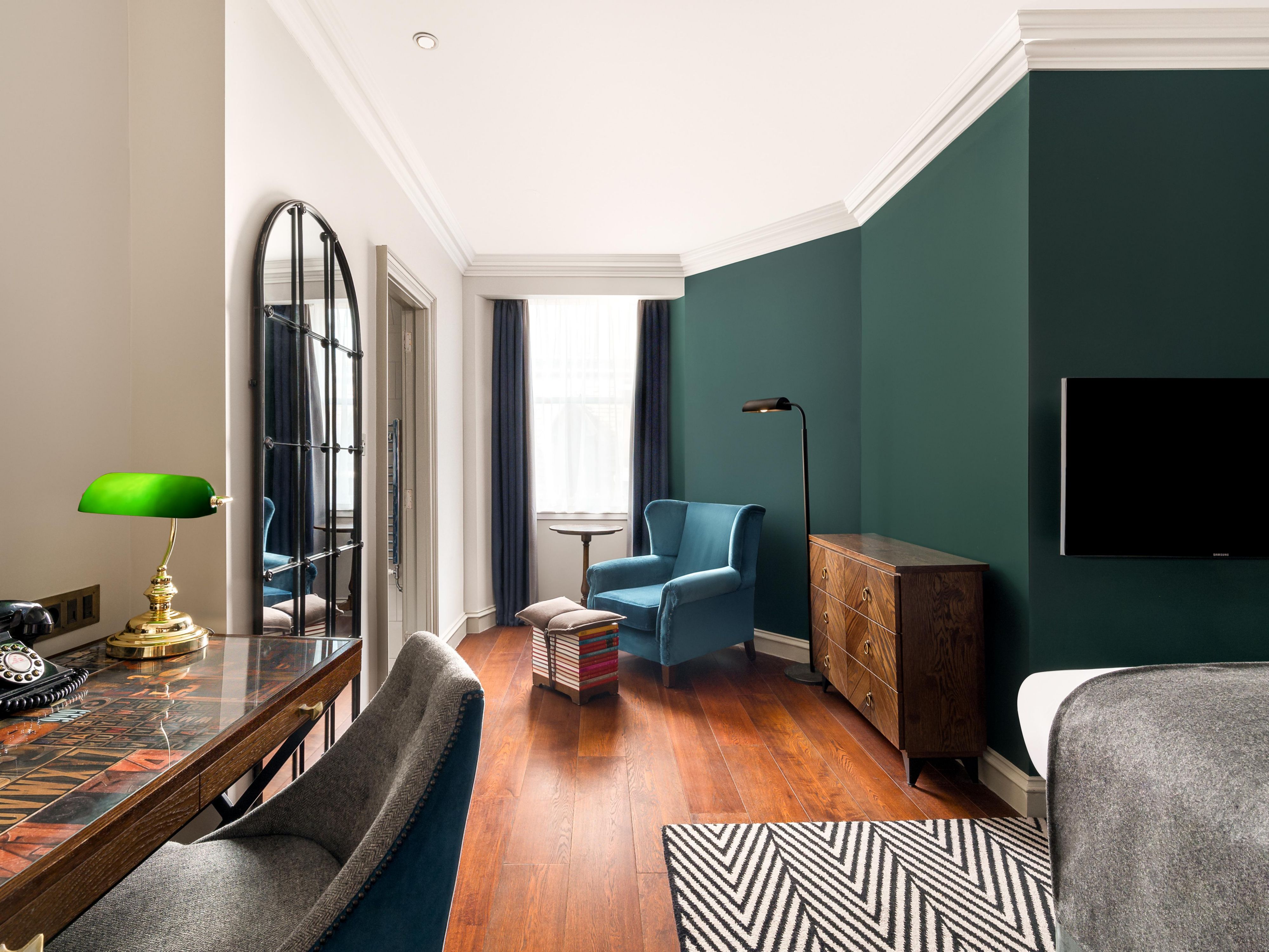 Queen Bed Premium rooms