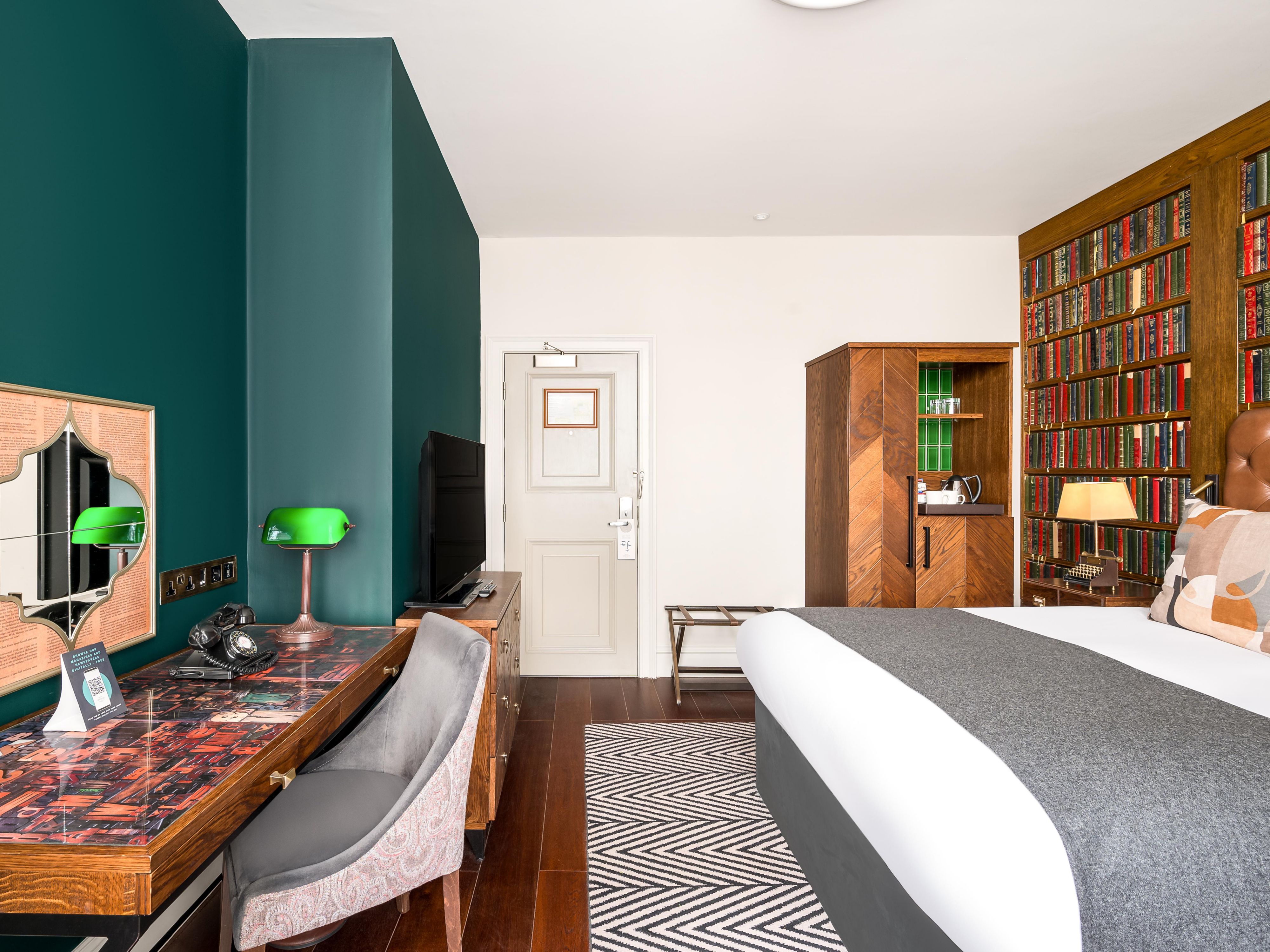 Queen Bed Standard
