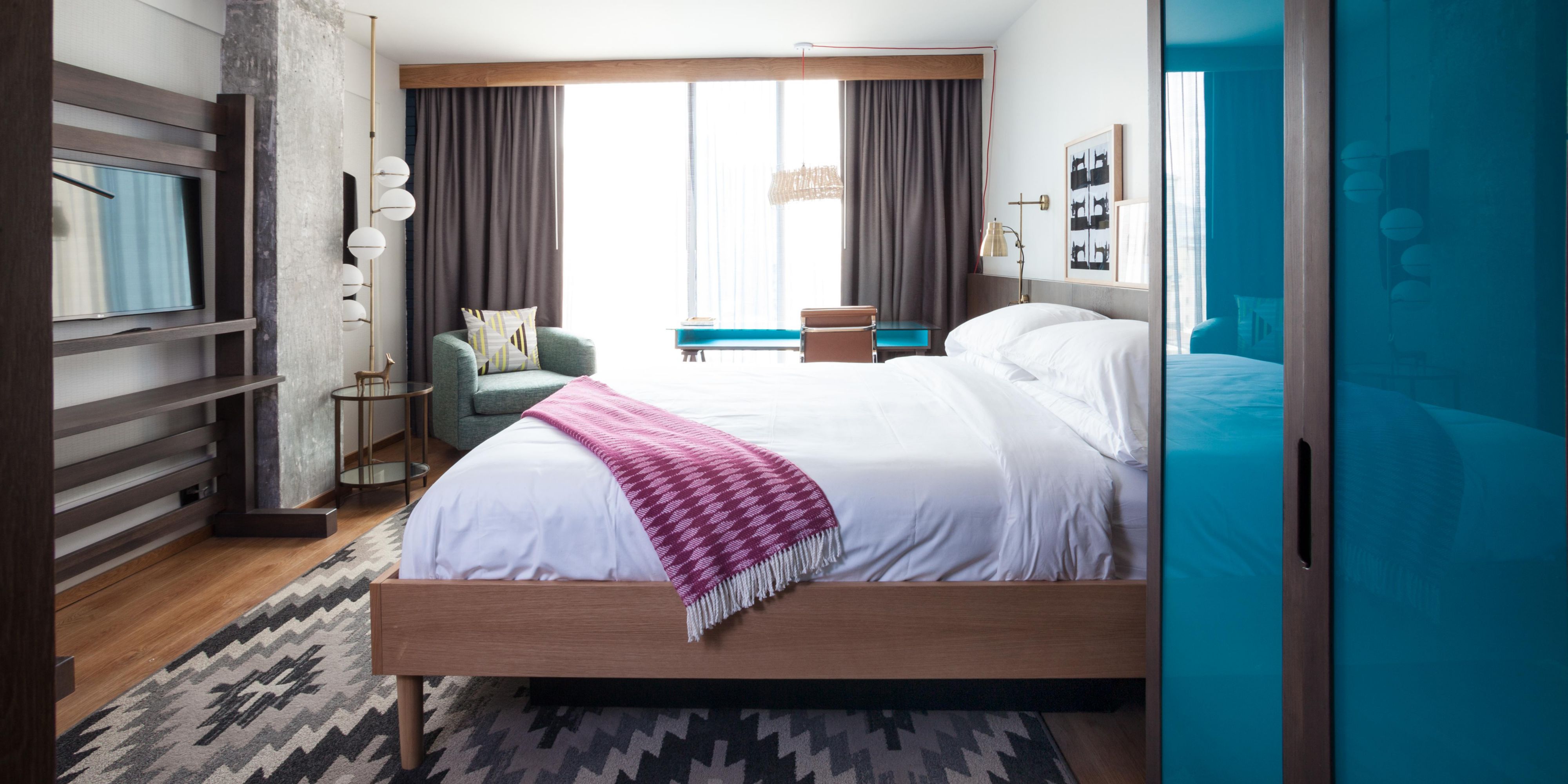 King Size Bed Standard Non Smoking room with panoramic view.