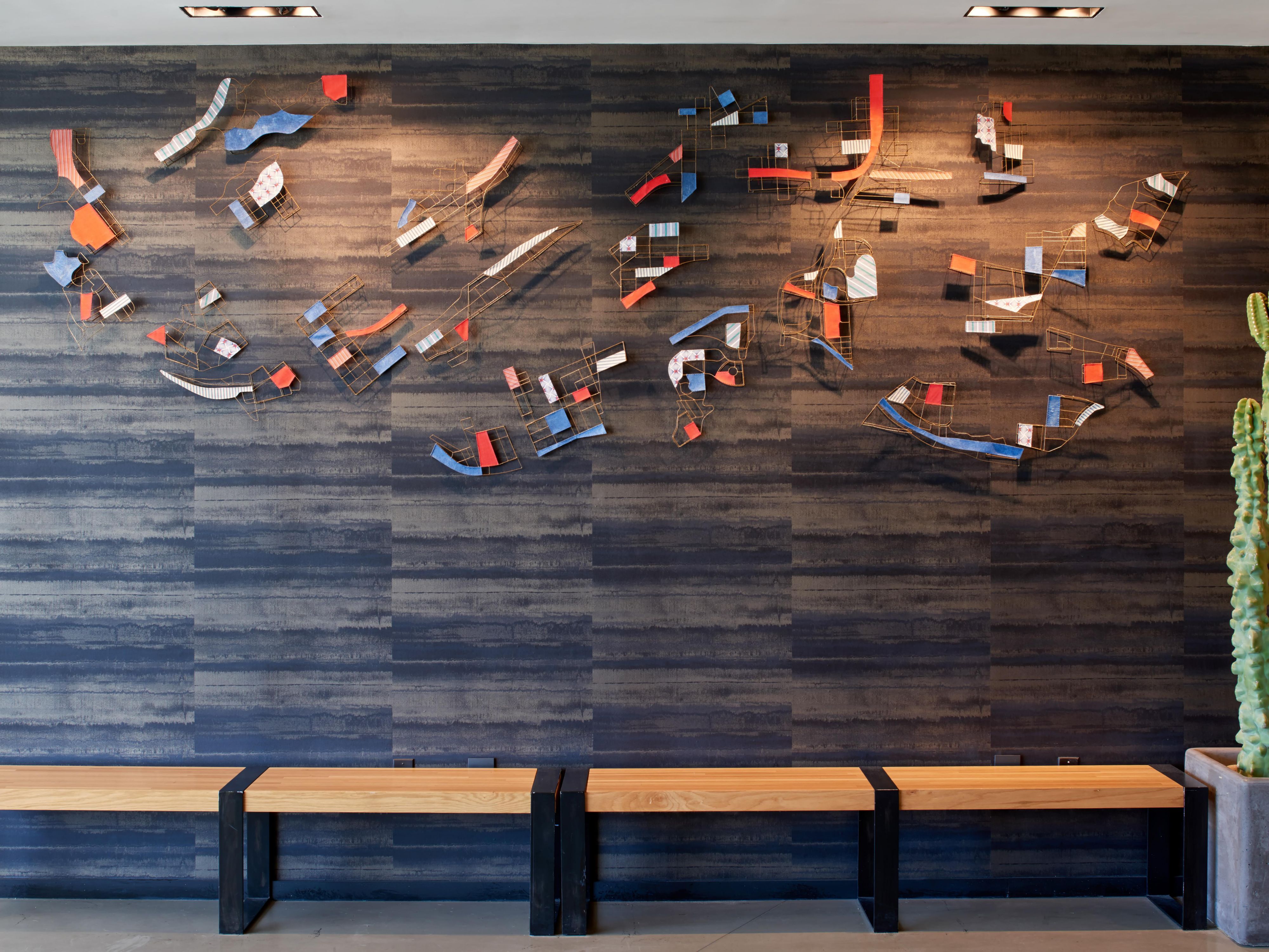 5th Floor Lobby 