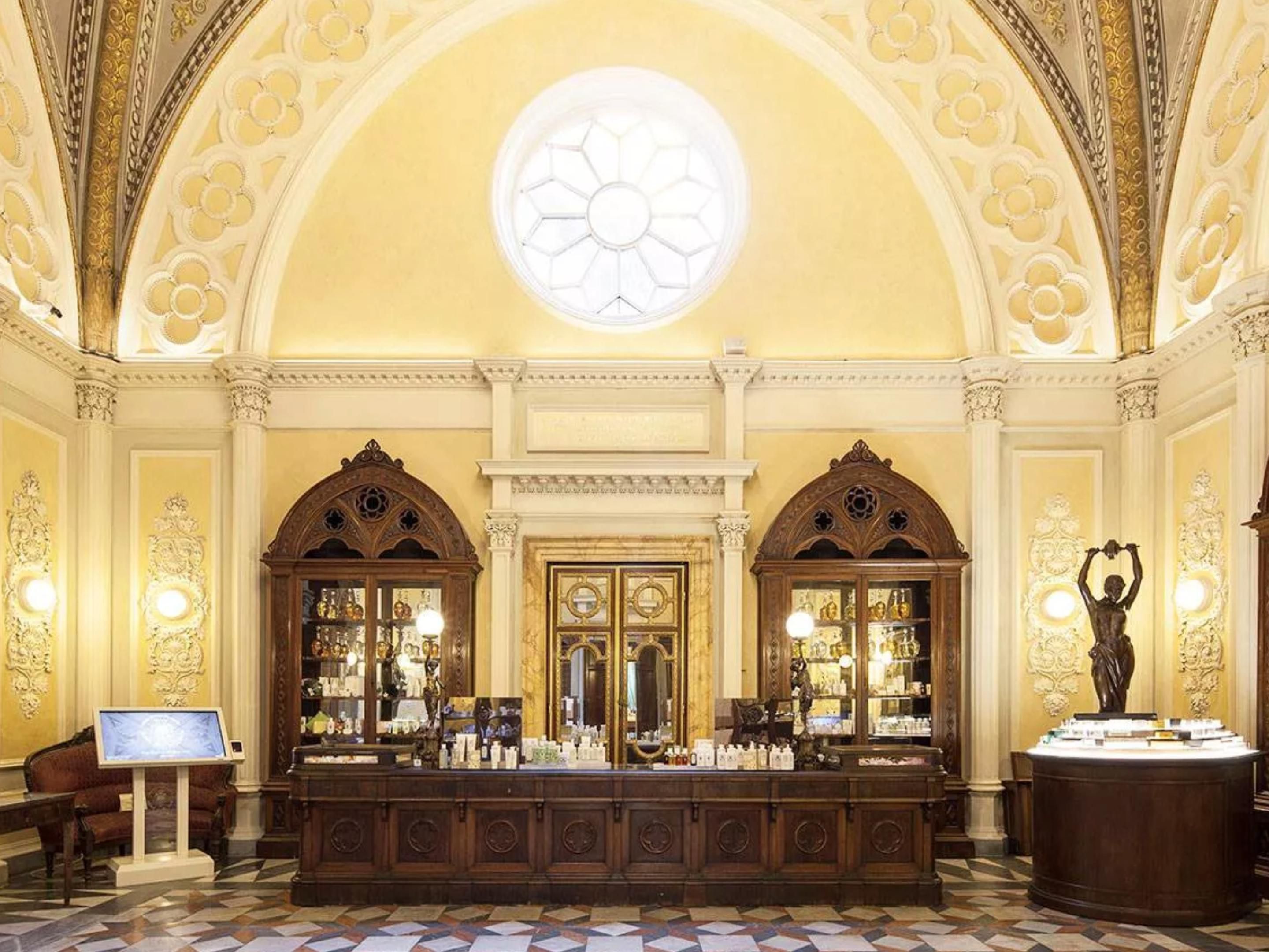 Perfume workshop - pharmacy of Santa Maria Novella