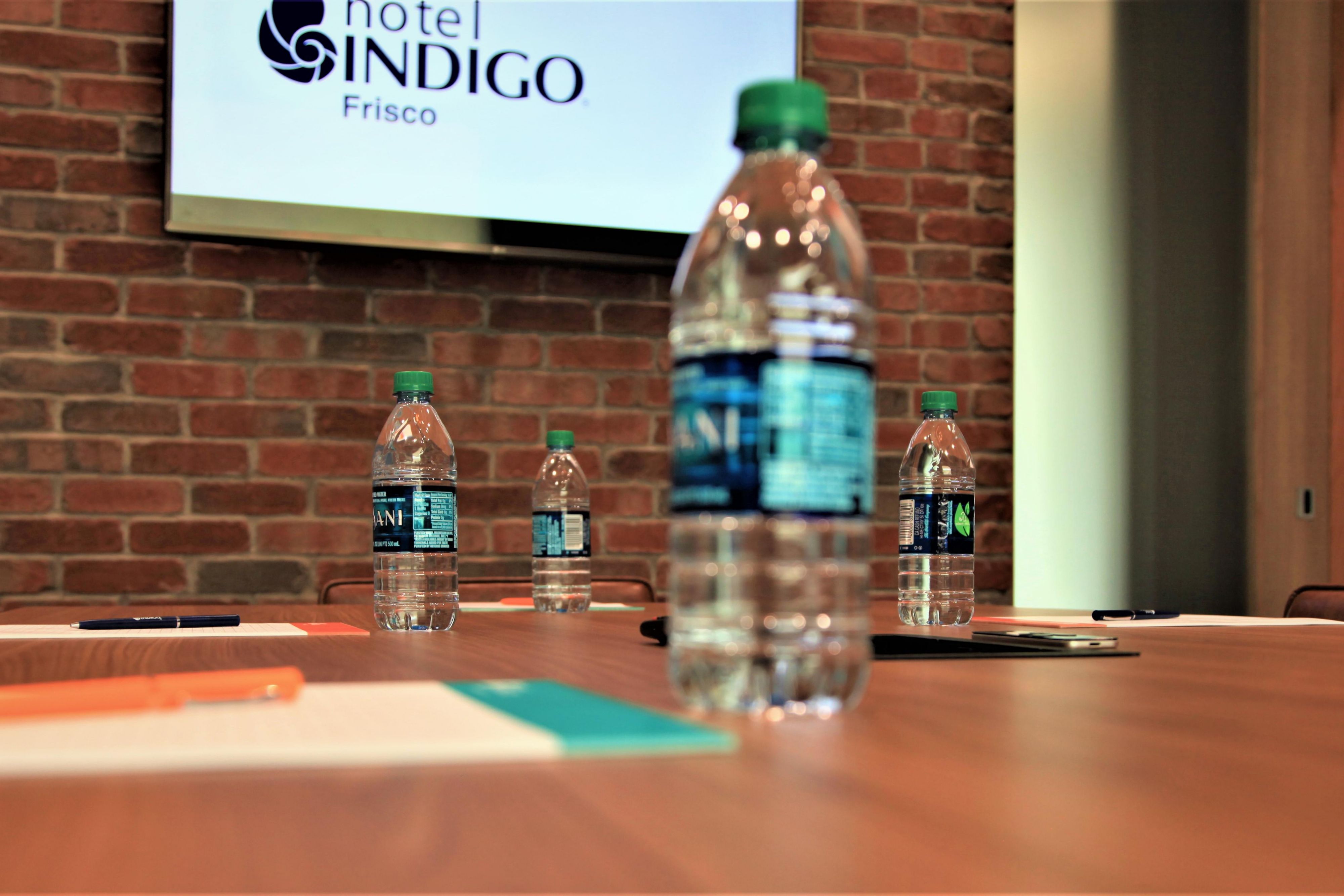 Hotel Indigo Frisco is your destination for meetings and events. Spark creativity and inspire your team in our stylish, high-tech meeting venues in the heart of the city. With over 1,000 sq. ft. of event space, 110 guestrooms and suites, and onsite restaurant & bar. Our dedicated professionals will ensure your meeting and event stands out.