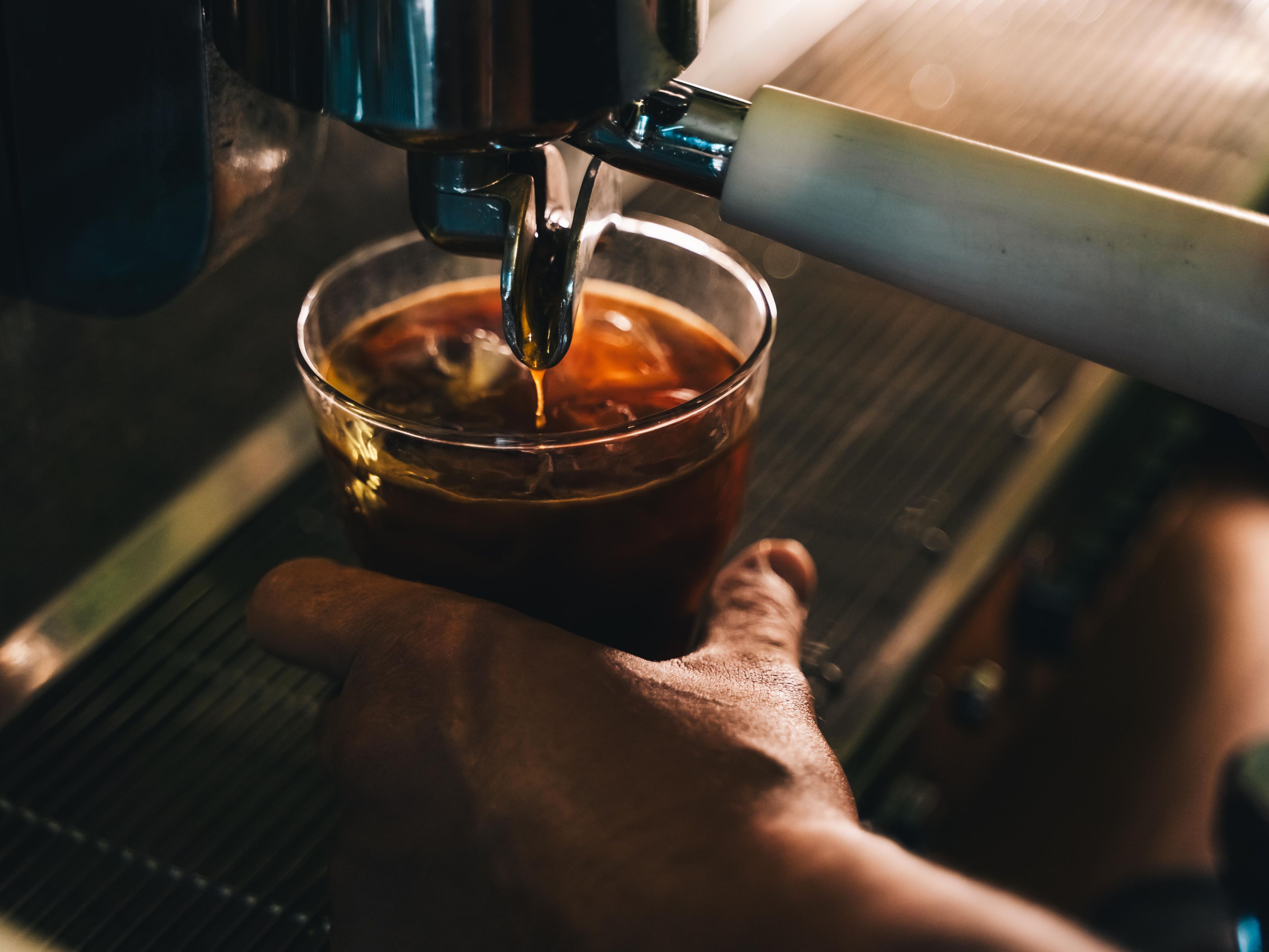 From 6 AM to 10 PM, Bear Trail Café is your cozy stop for premium Starbucks® coffee and locally inspired fare. Fuel up before a Smoky Mountain hike, take a midday break between Gatlinburg adventures, or unwind with fellow travelers. Every cup tells a story and every bite connects you to the spirit of the mountains.
