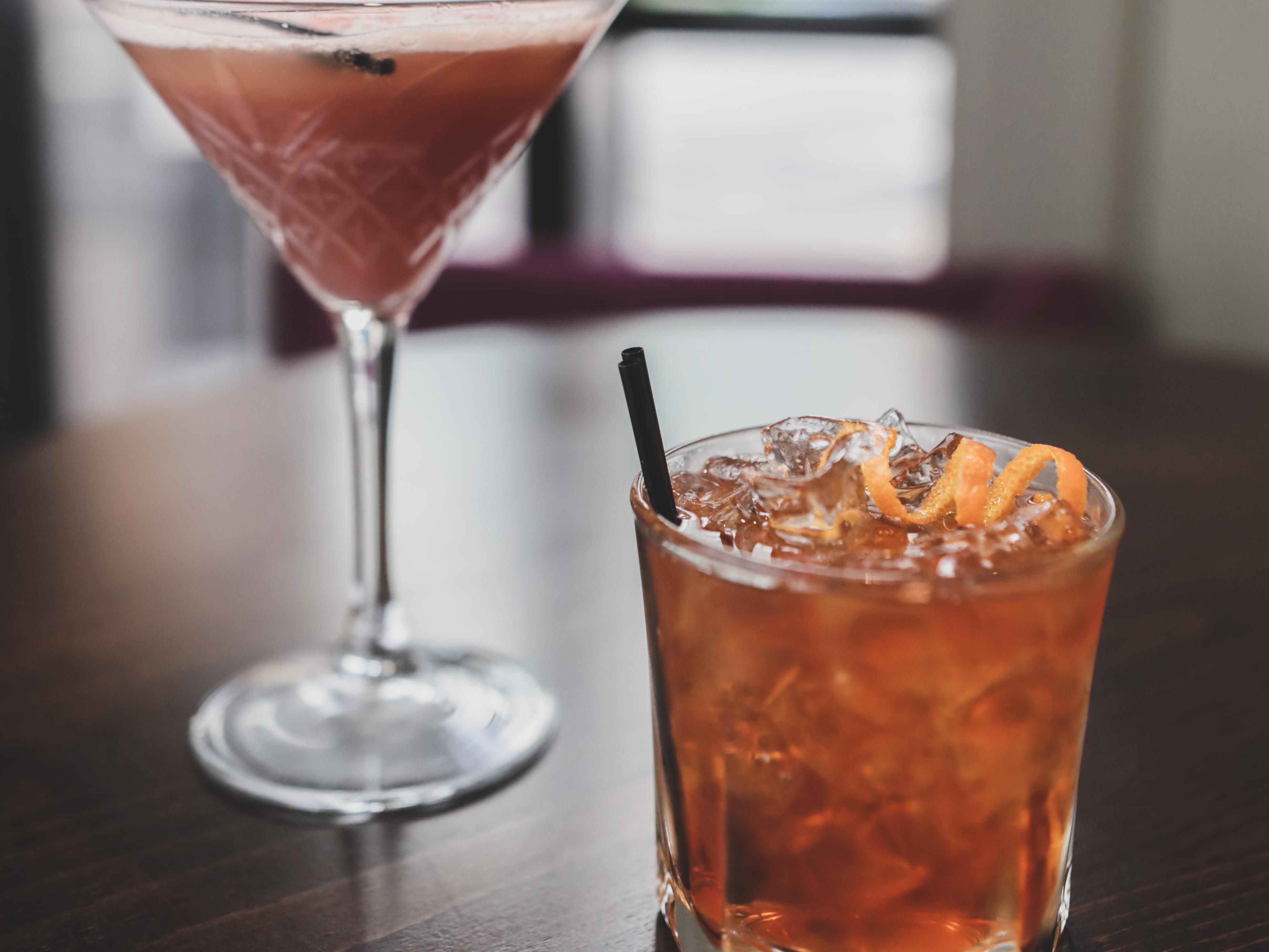 Enjoy Lunch, Afternoon tea or Dinner in our bar and kitchen. Our kitchen and lounge are open and looking forward to welcoming guests! Enjoy dinner, drinks or both seven days a week! 