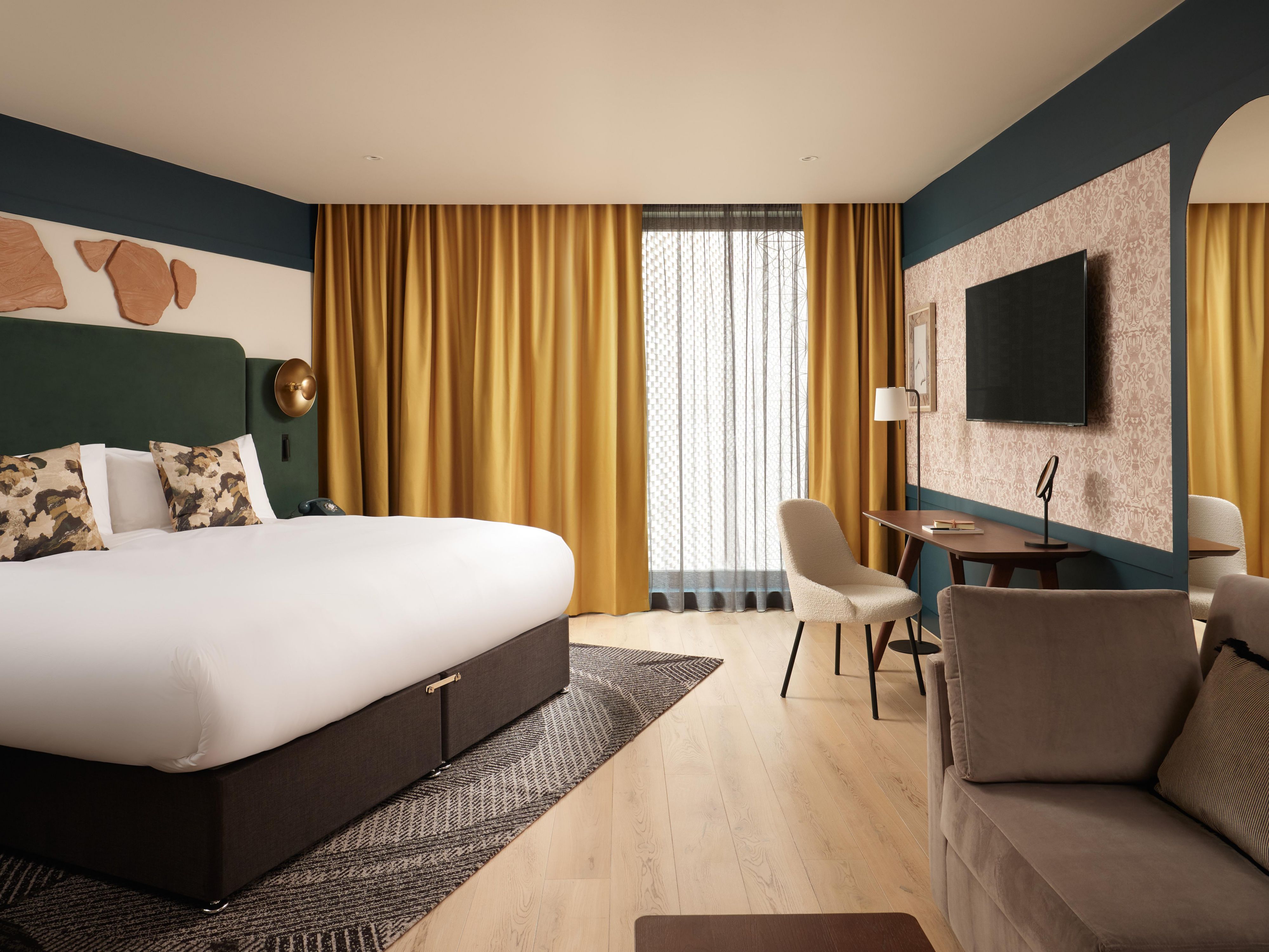 Enjoy extra space and comfort in the heart of Gloucester