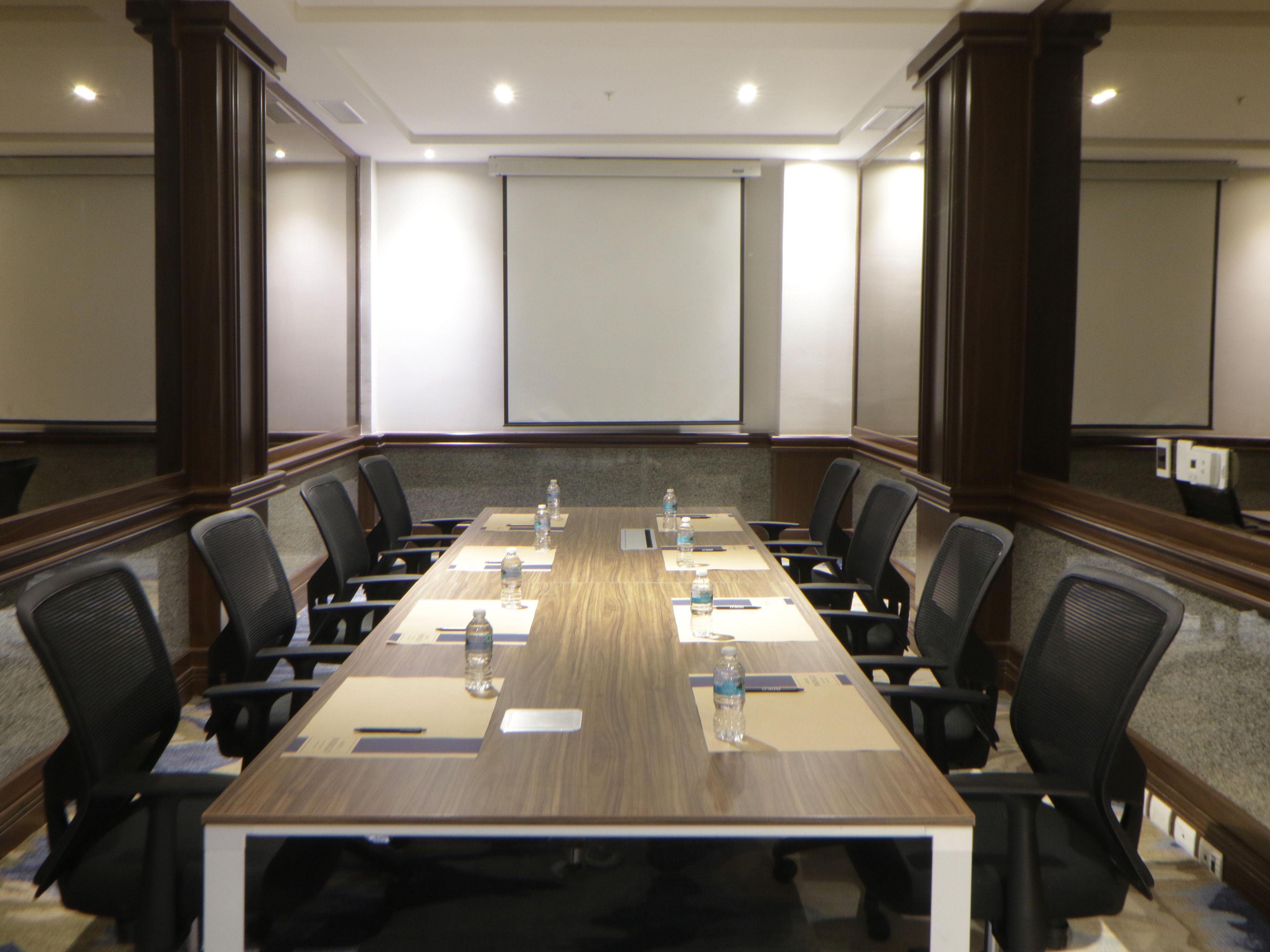 Impress your clients in one of our Board Rooms.