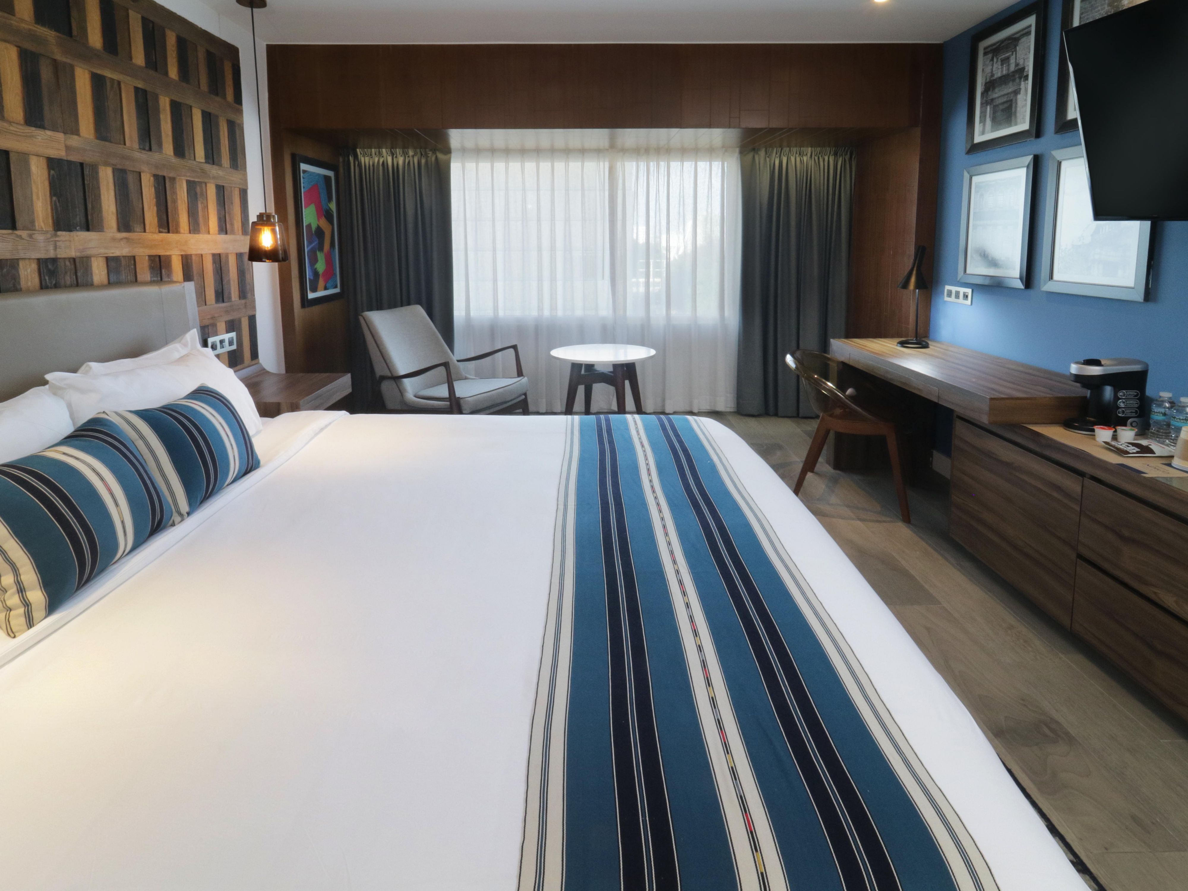 Our spacious king rooms feature plenty of space to move around.