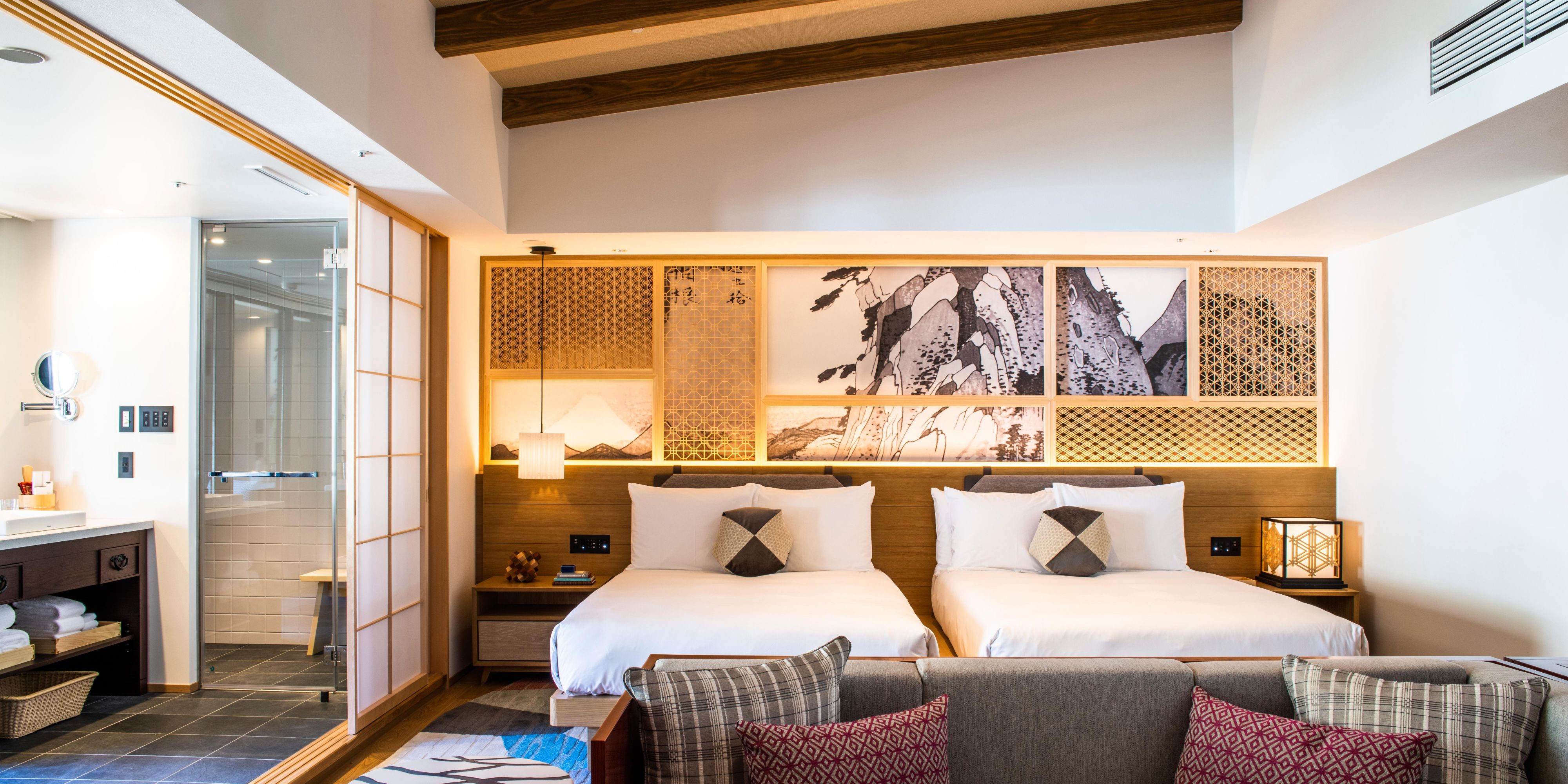4F Premier Suite