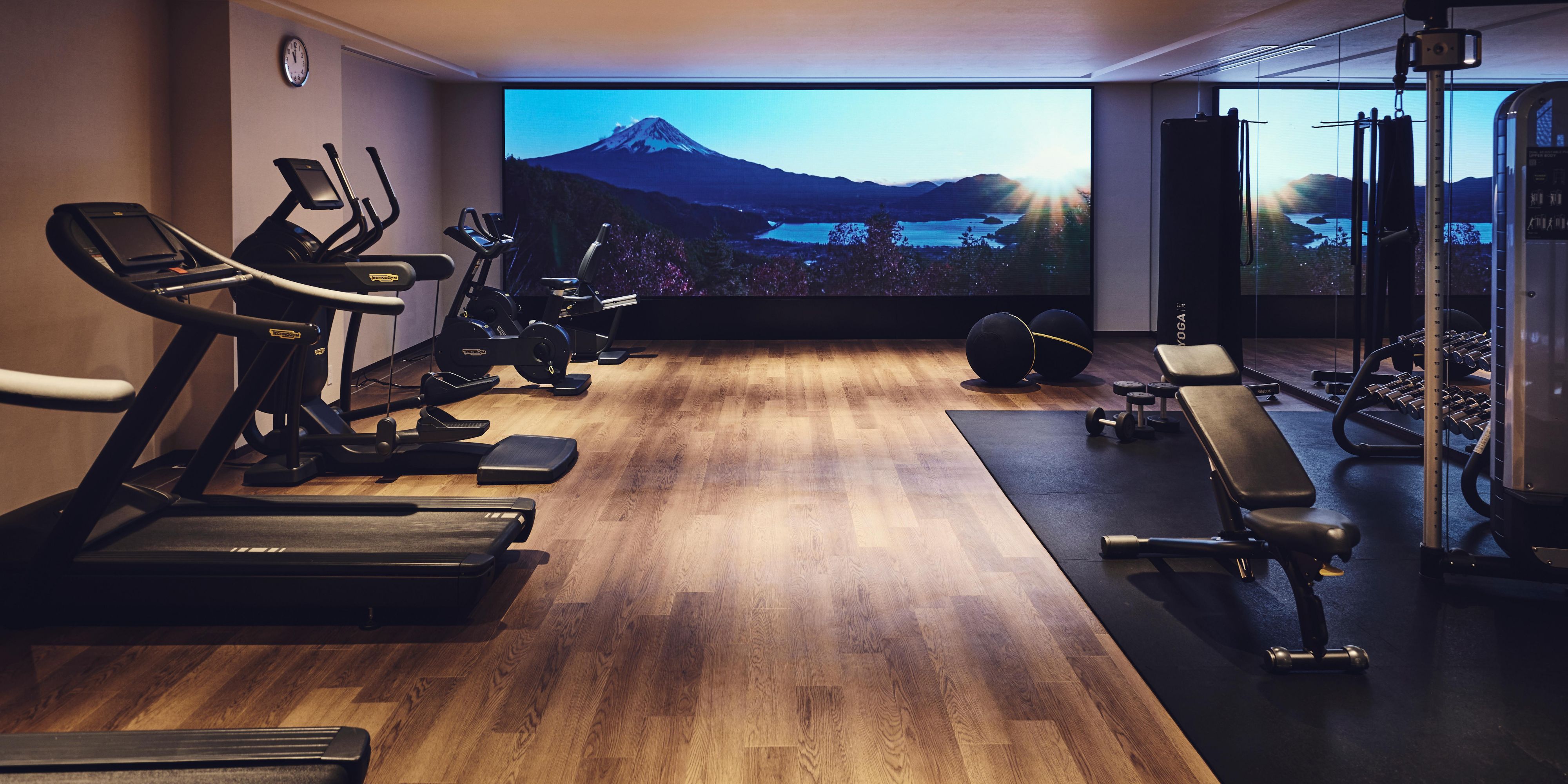 Fitness gym