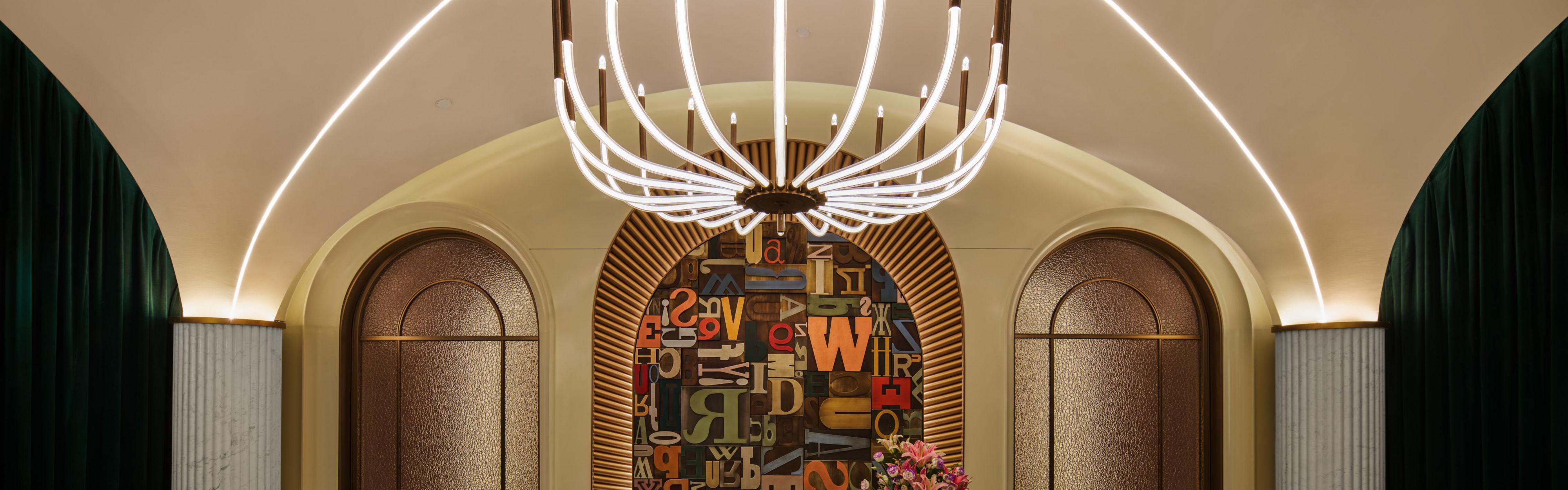 $hotelInfo.mediaDetails.welcomePhotos.primaryPhoto.caption}