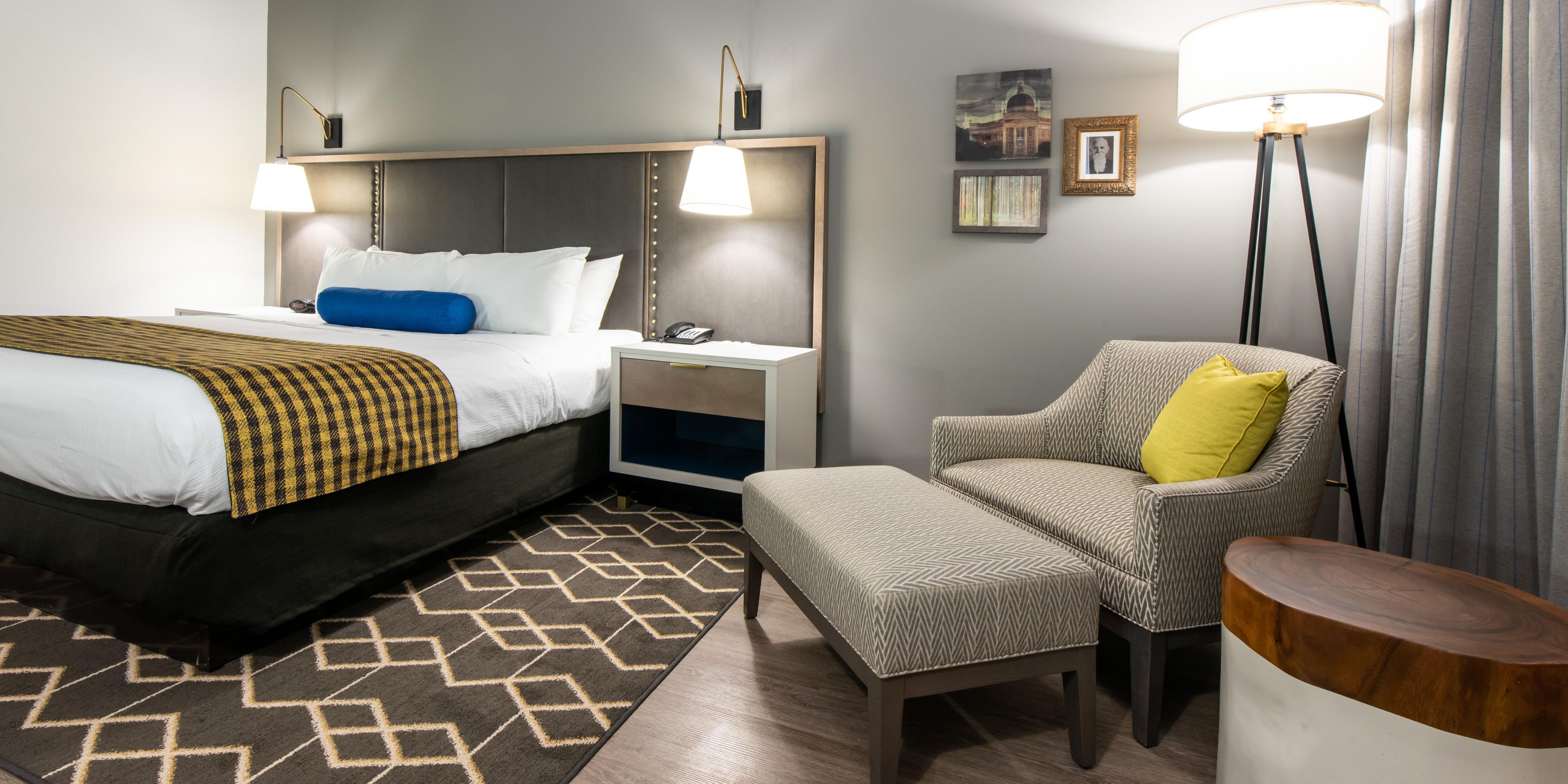 Hotel Indigo Hattiesburg King Guest Room