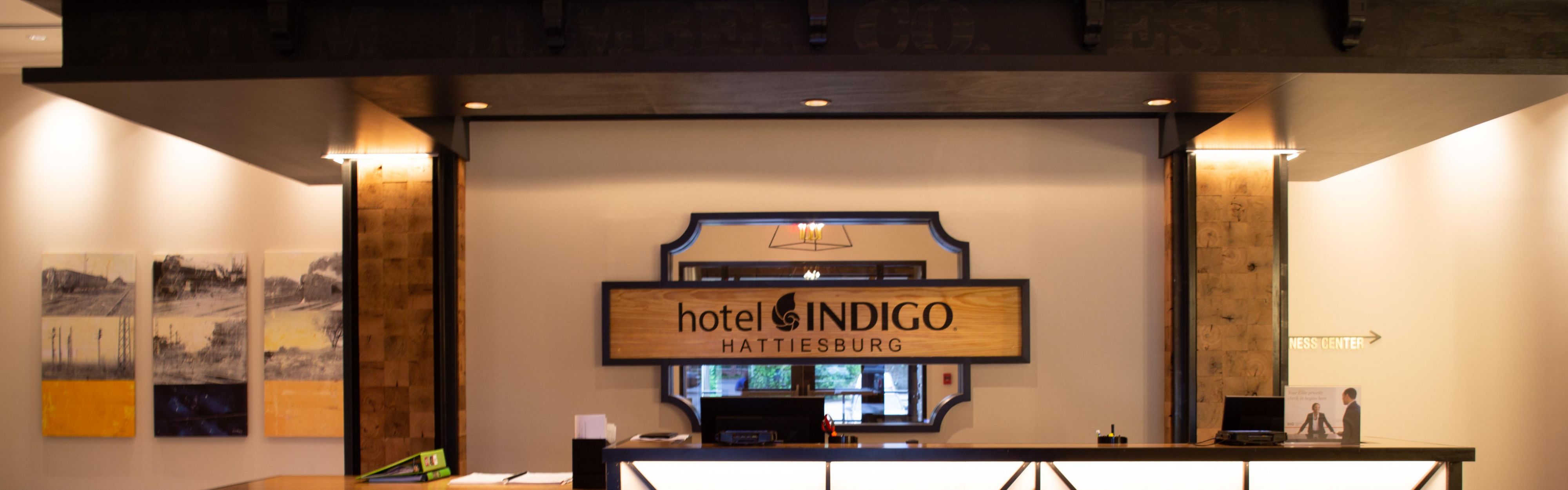 $hotelInfo.mediaDetails.welcomePhotos.primaryPhoto.caption}