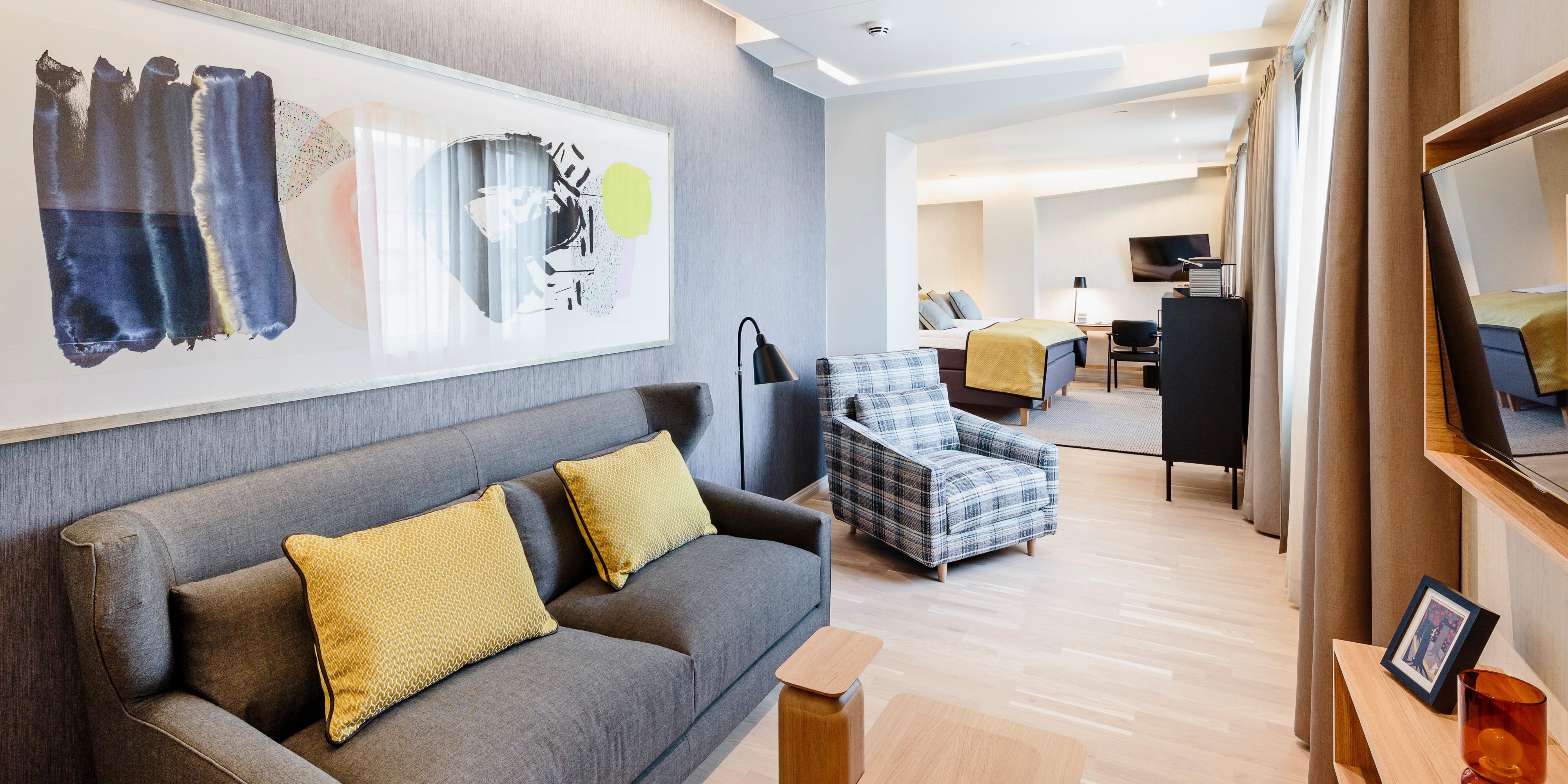 Junior Suite' living room