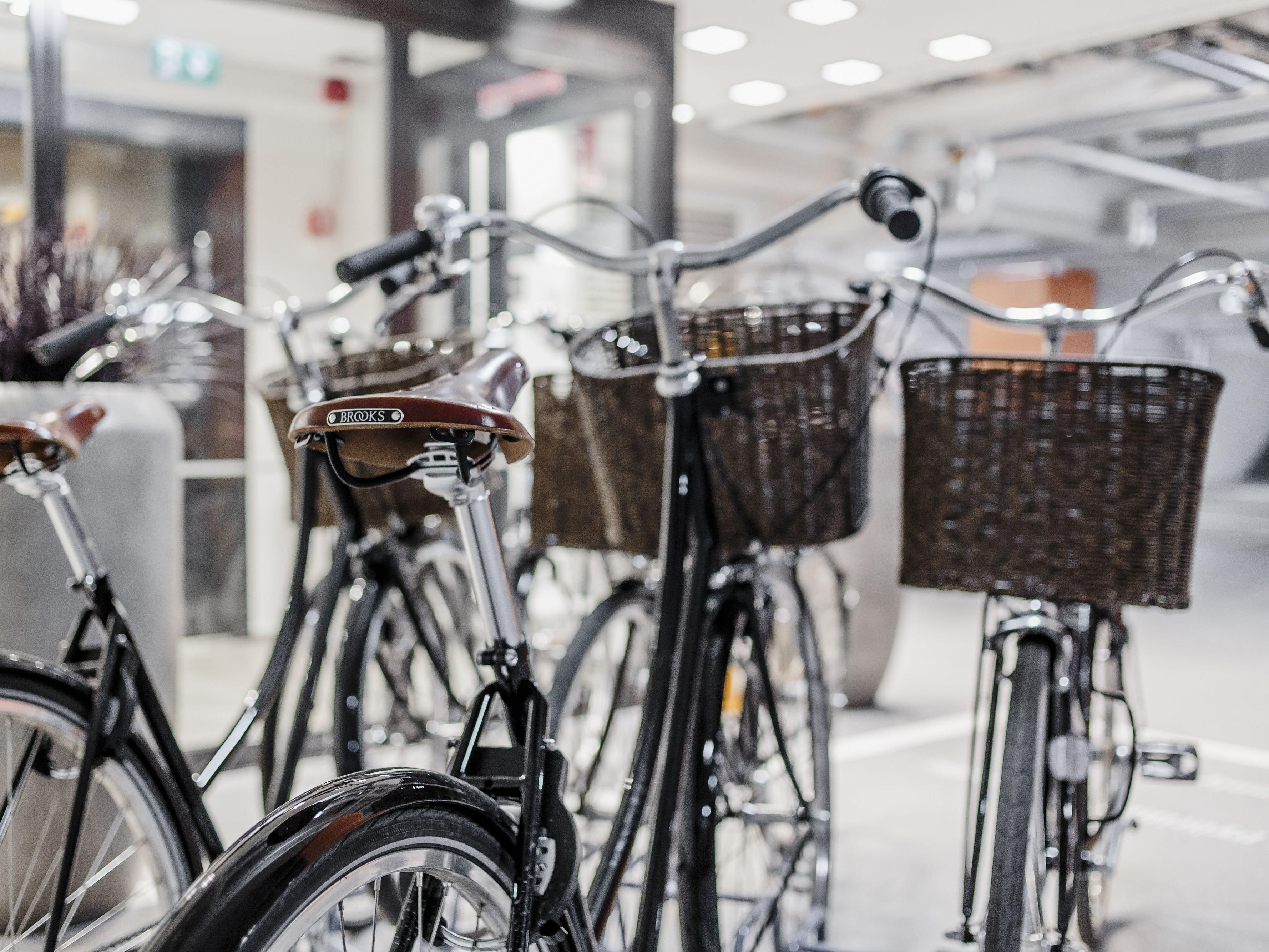 With our Pelago bikes, it is easy and convenient to go around and see the best sights of Helsinki. Click the link below and select our Neighbourhood to check out what places we recommend you to visit.