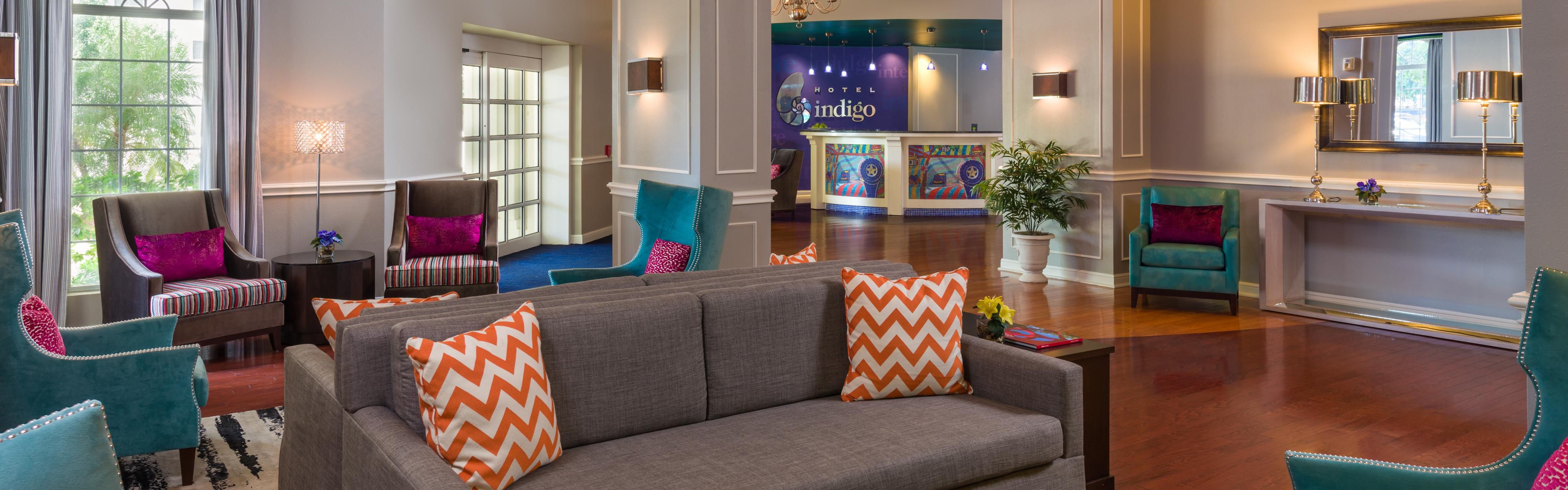 $hotelInfo.mediaDetails.welcomePhotos.primaryPhoto.caption}