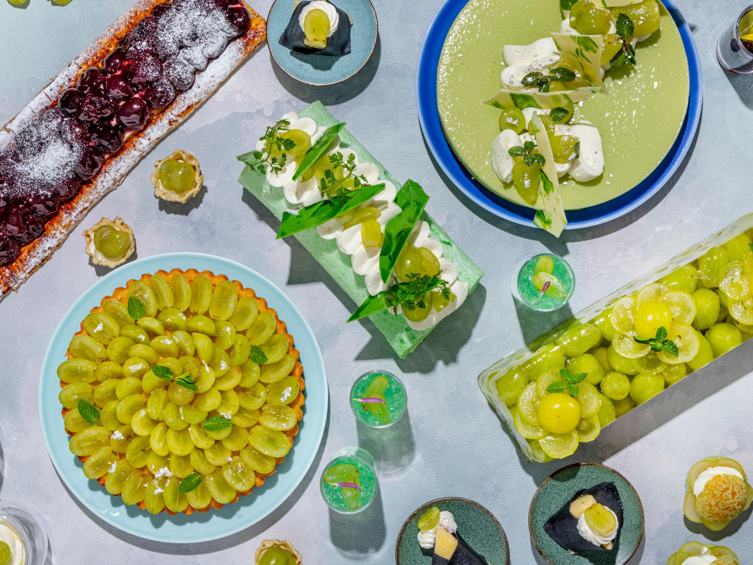 Indulge in a selection of delectable sweets crafted from an abundance of seasonal fruits exclusive to each season. The fresh, vibrant flavours and sweetness of these colourful treats will captivate your senses. 11:30-15:00 (Lunch) | 13:30-15:00 (Sweets Buffet only) 4,500 JPY (Sweets Buffet Only) | Lunch Course +1,000 JPY Optional Sweets buffet