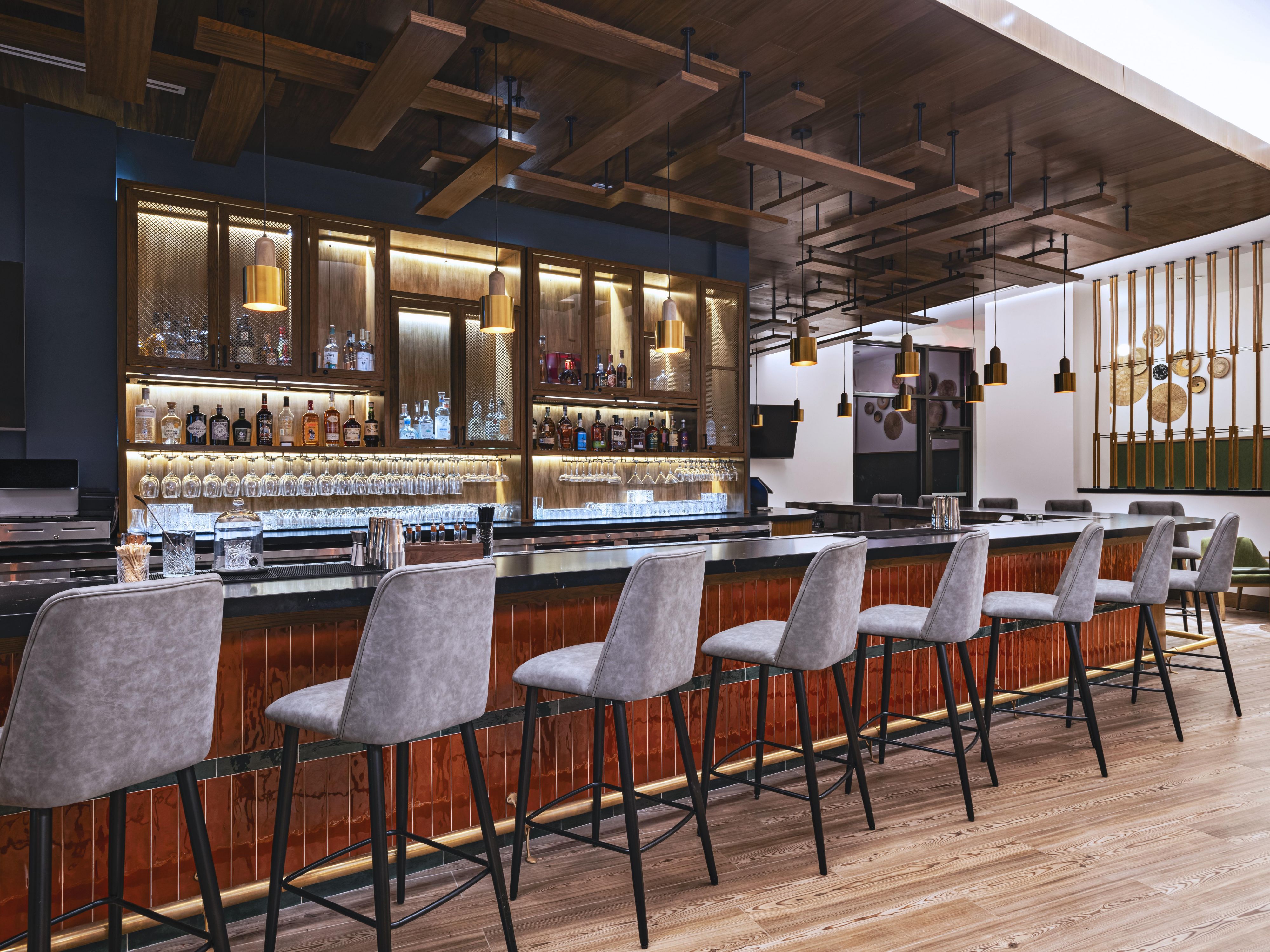 Bar and Lounge