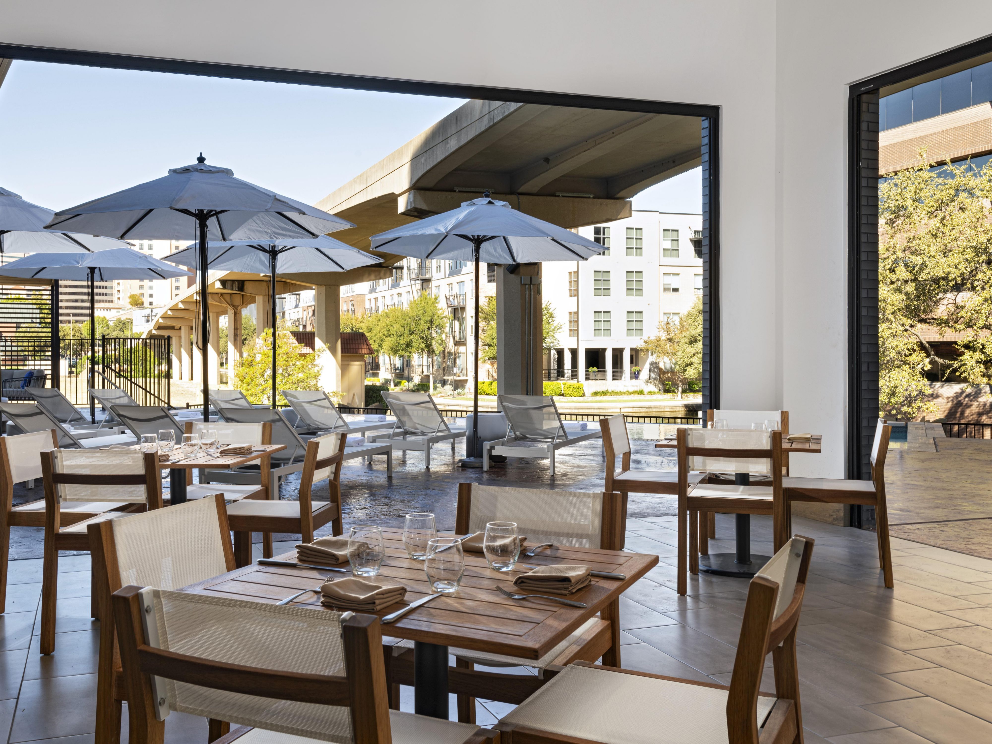 KLEO Patio