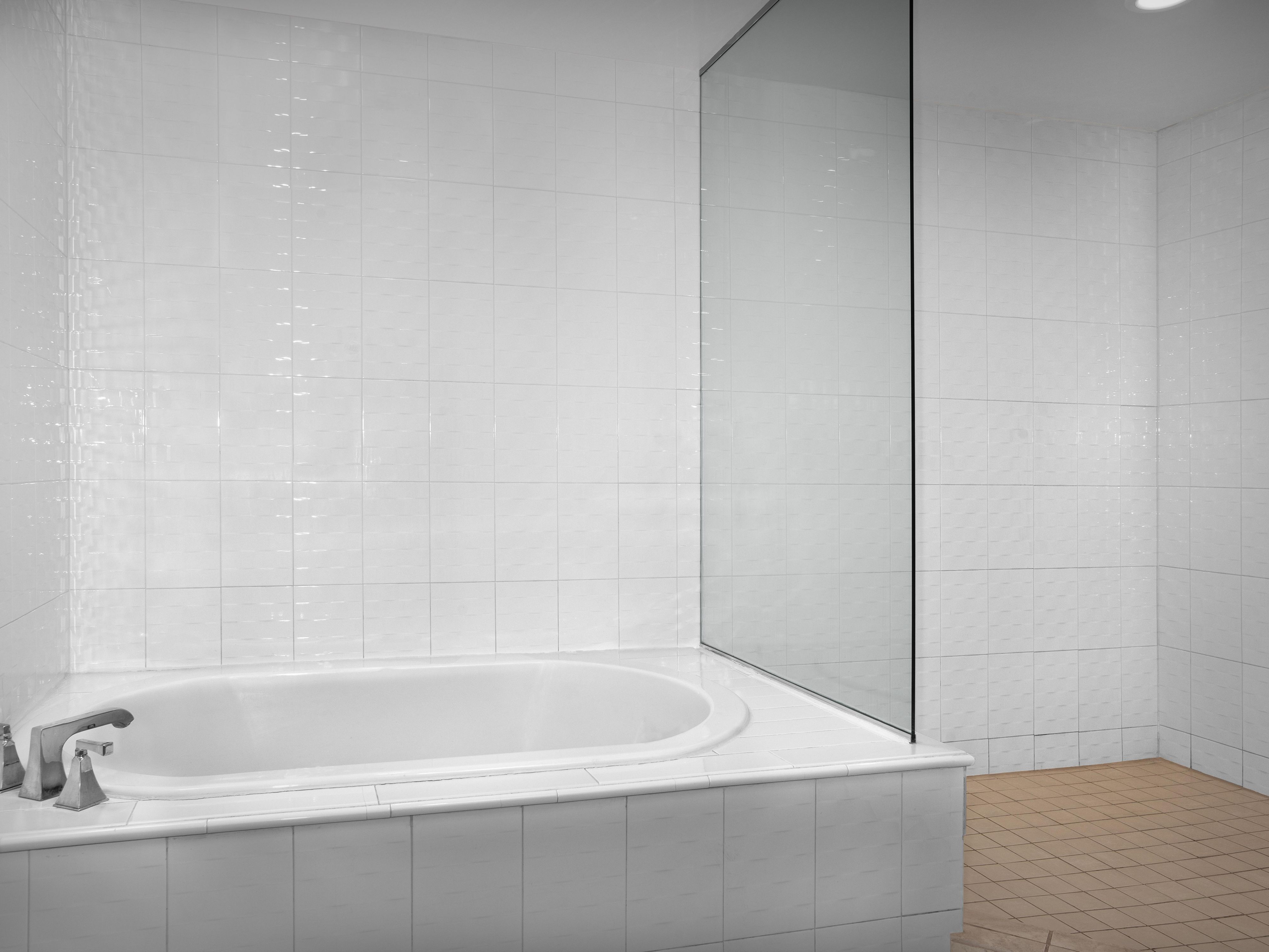 Enjoy a hotel room with a jetted tub in Jacksonville, FL.