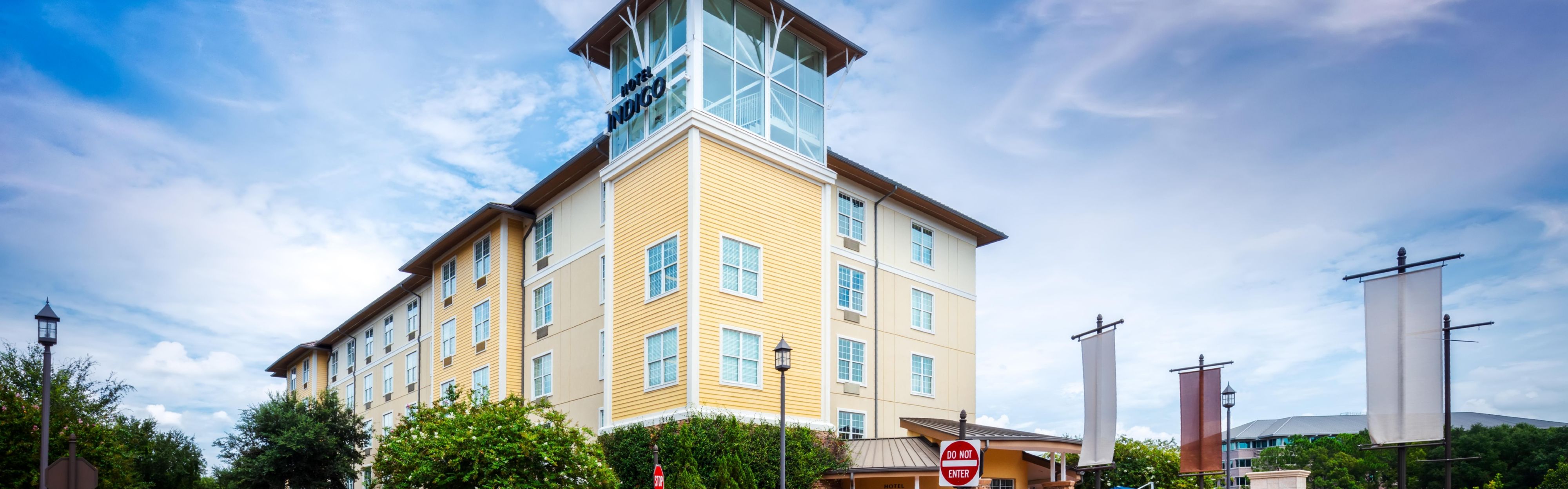 Boutique Hotel in Jacksonville  Hotel Indigo Jacksonville-Deerwood Park