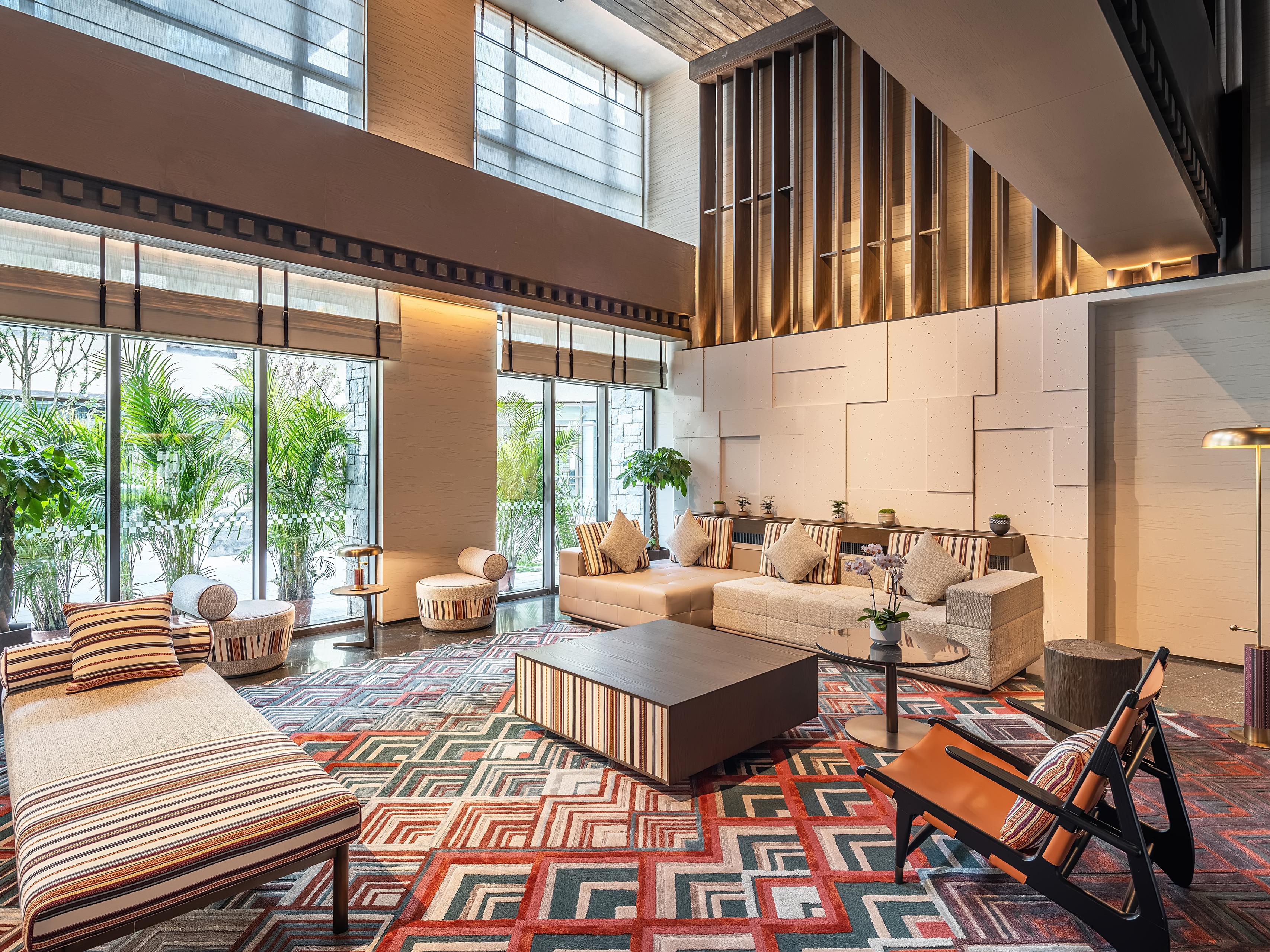 Lobby  Lounge