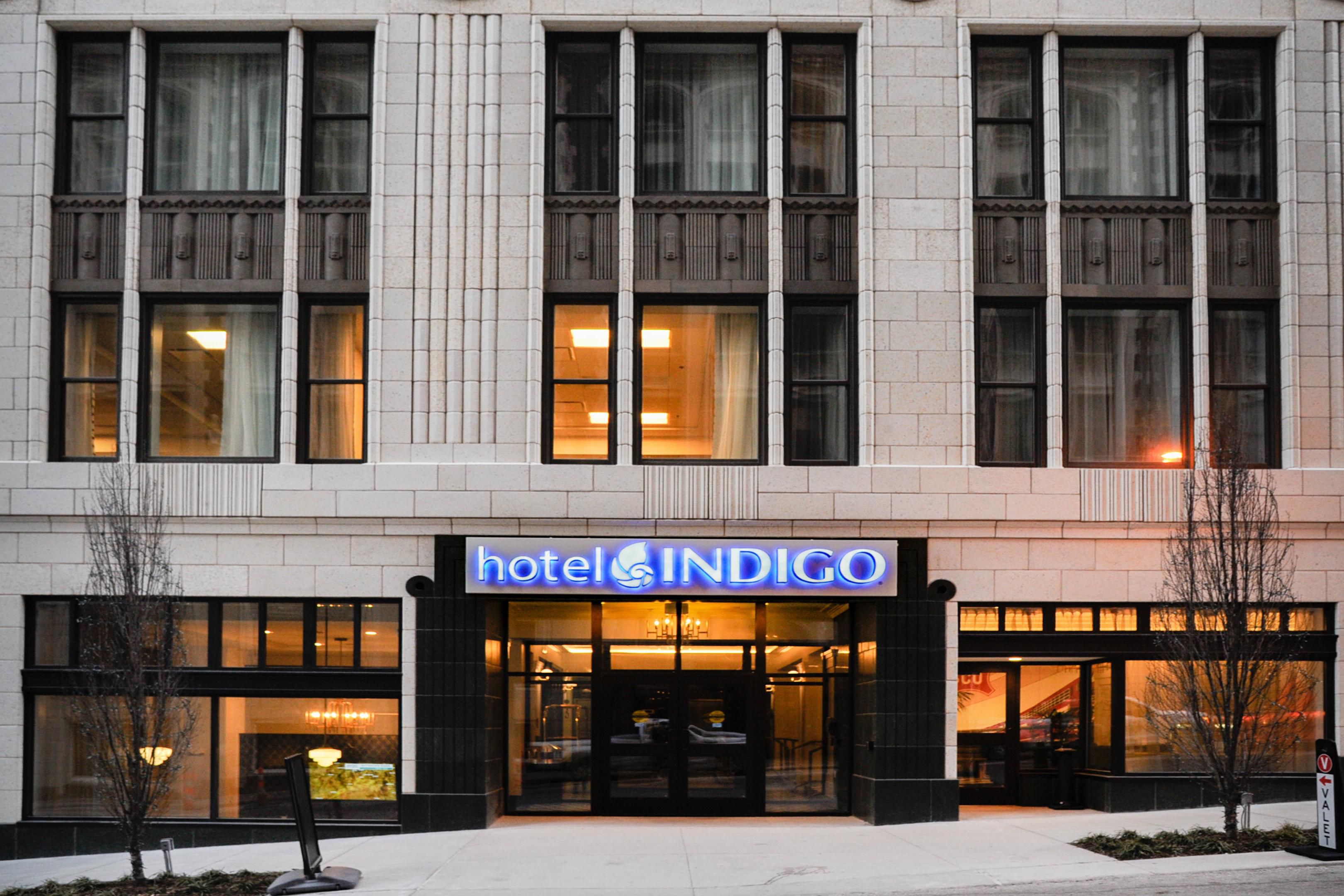 Don't leave your pet at home, bring them along as the Hotel Indigo Kansas City Downton is a pet friendly hotel!!