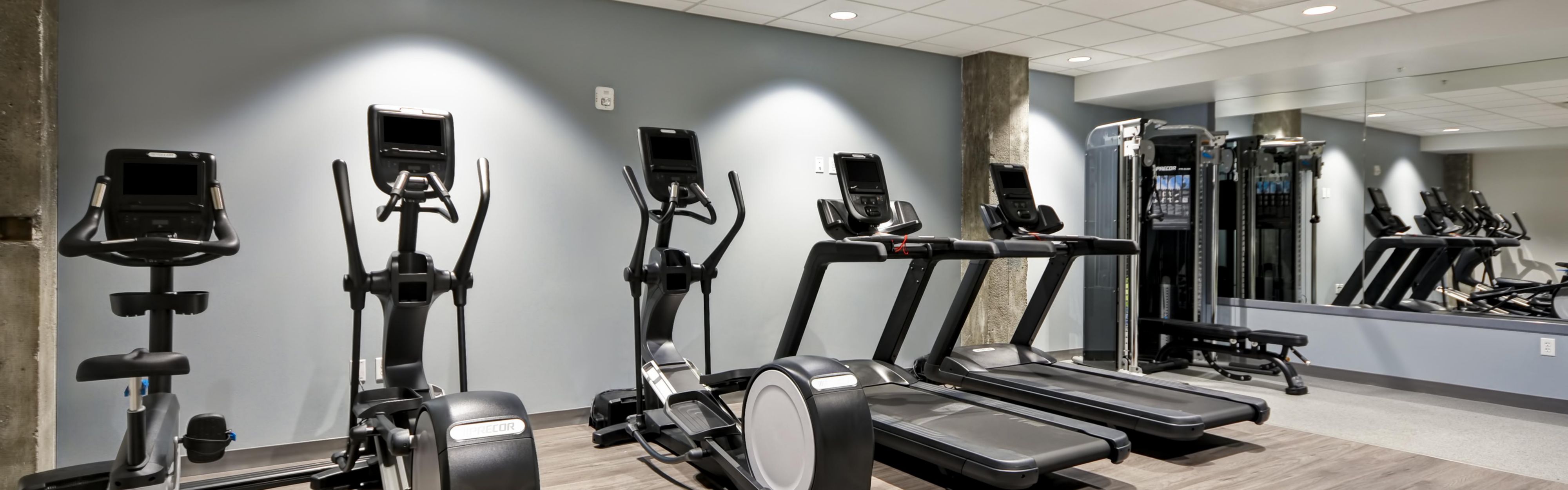 PetFriendly Hotel Kansas City Hotel Indigo Kansas City The Crossroads