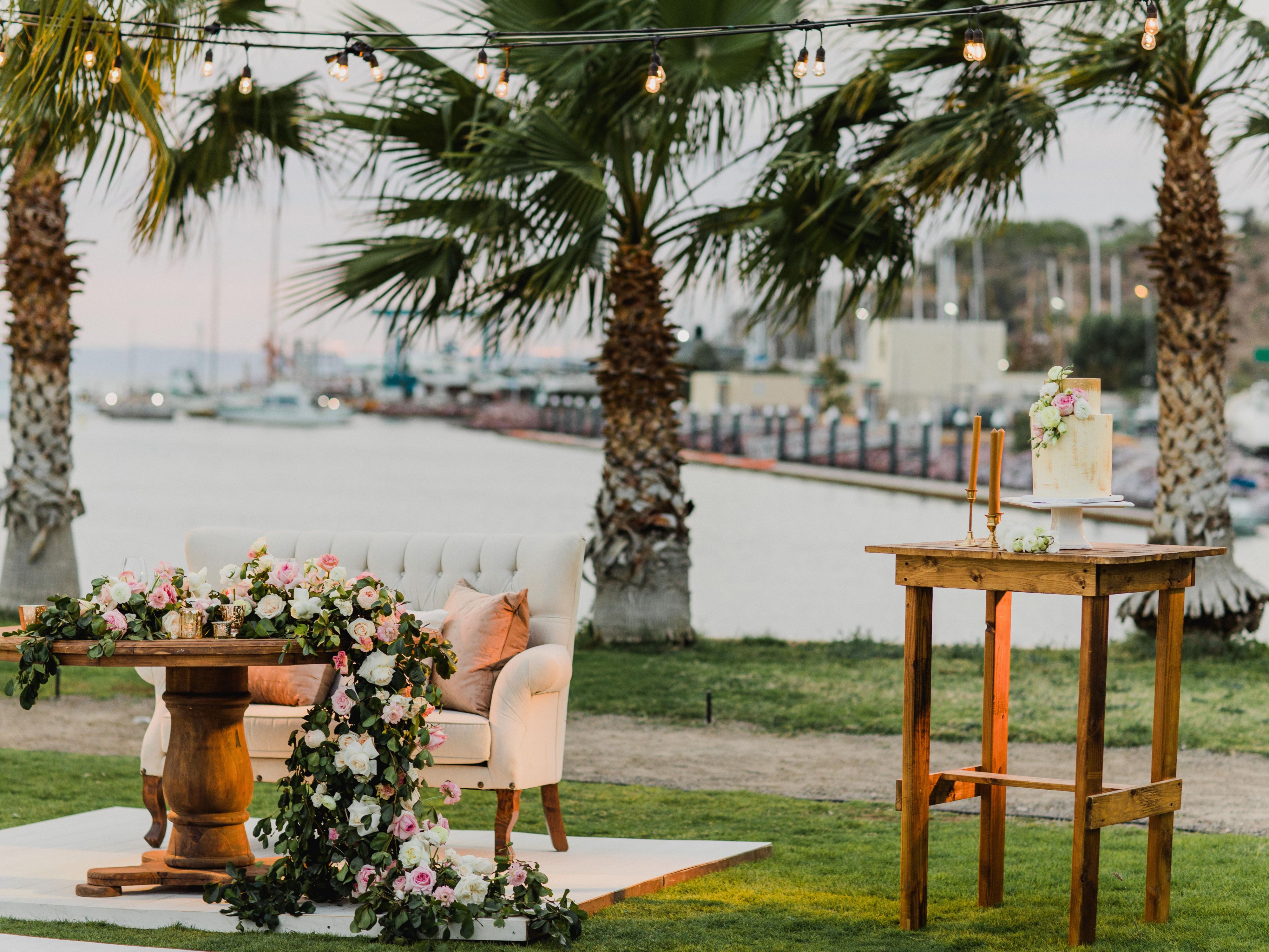 Entorno de boda con en la playa
