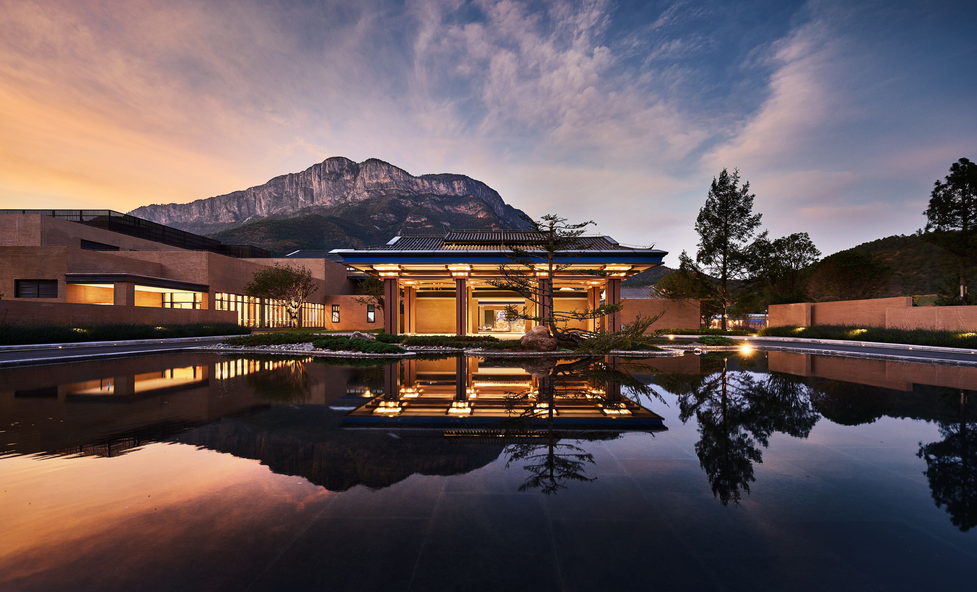 泸沽湖英迪格酒店