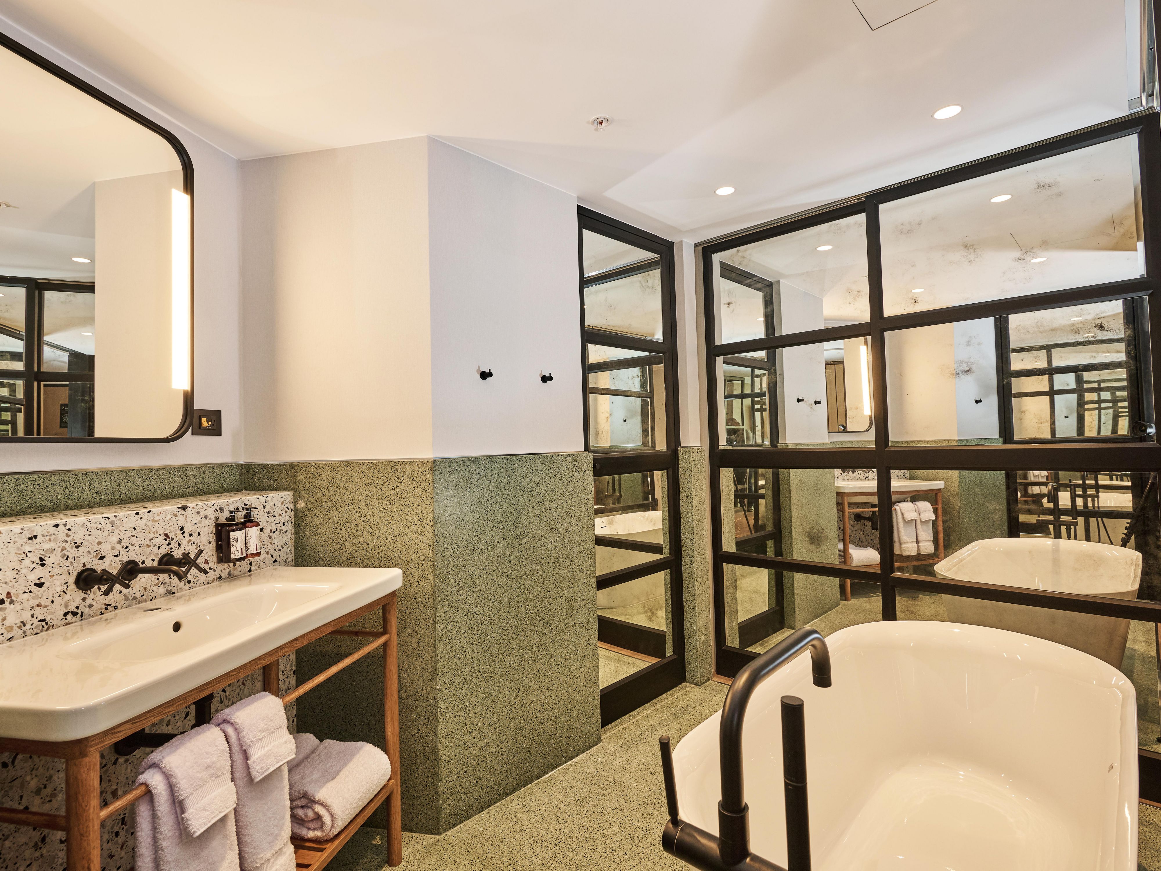 Cozy tub to make bathing more comfortable.