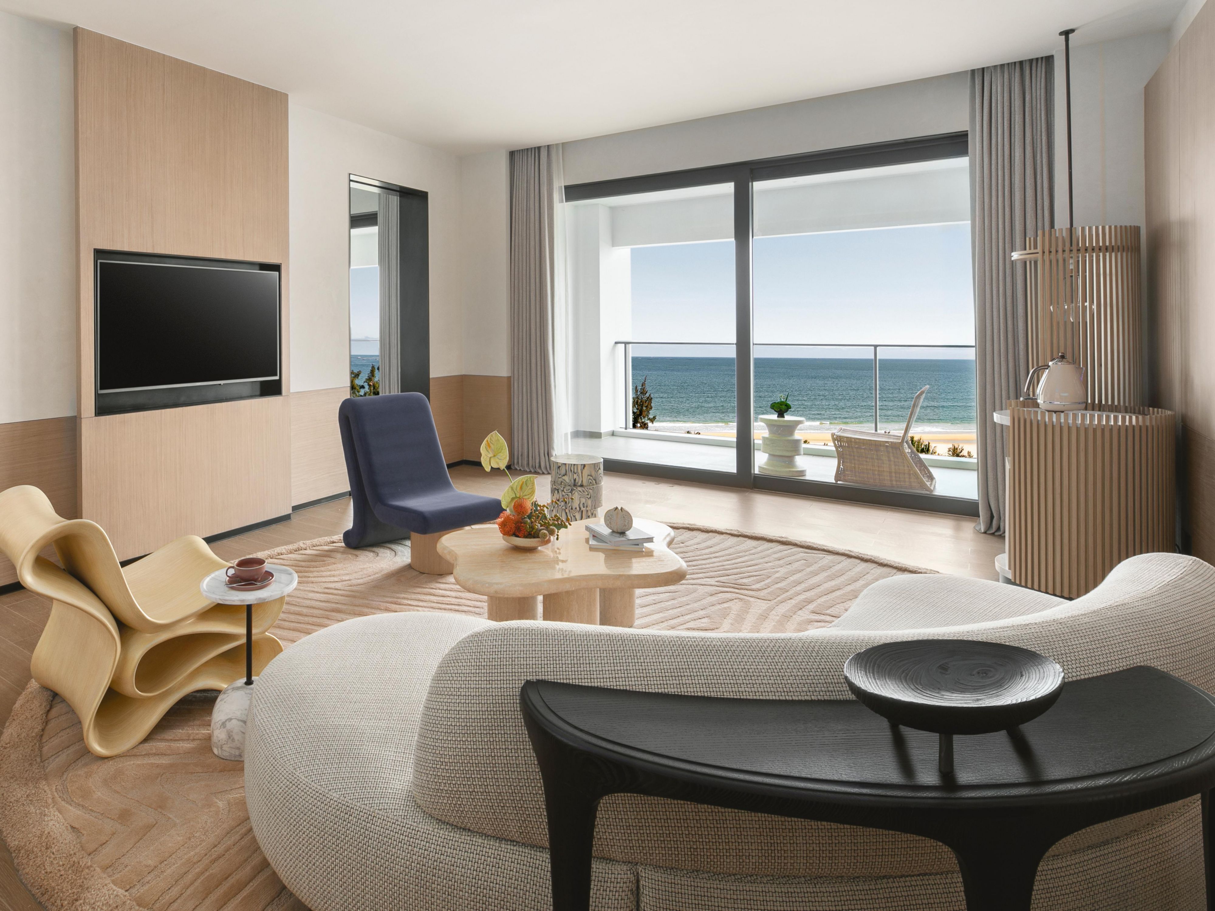 1 King 1 Bedroom Suite Ocean View