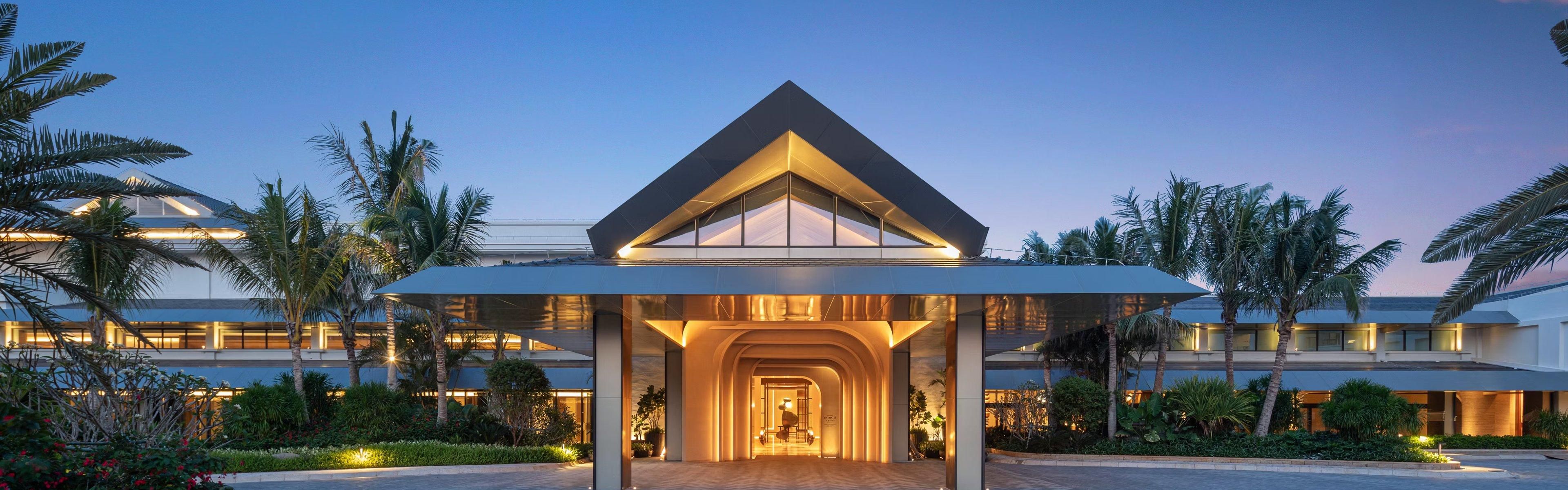 $hotelInfo.mediaDetails.welcomePhotos.primaryPhoto.caption}
