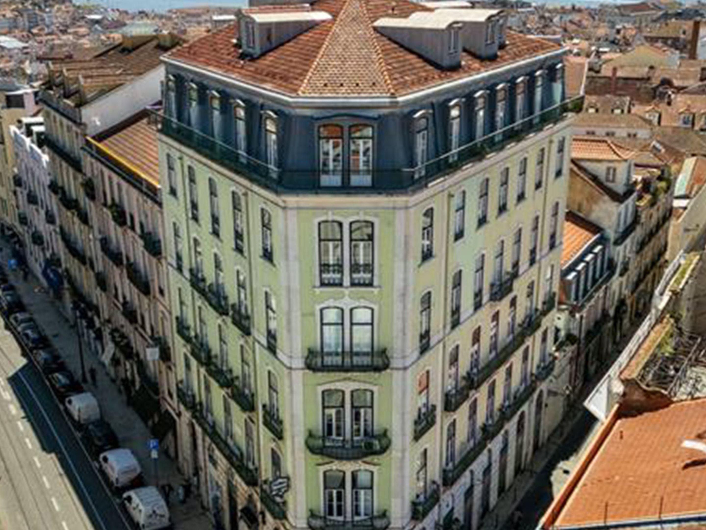 Hotel Indigo Lisbon Principe Real - Hotel Exterior
