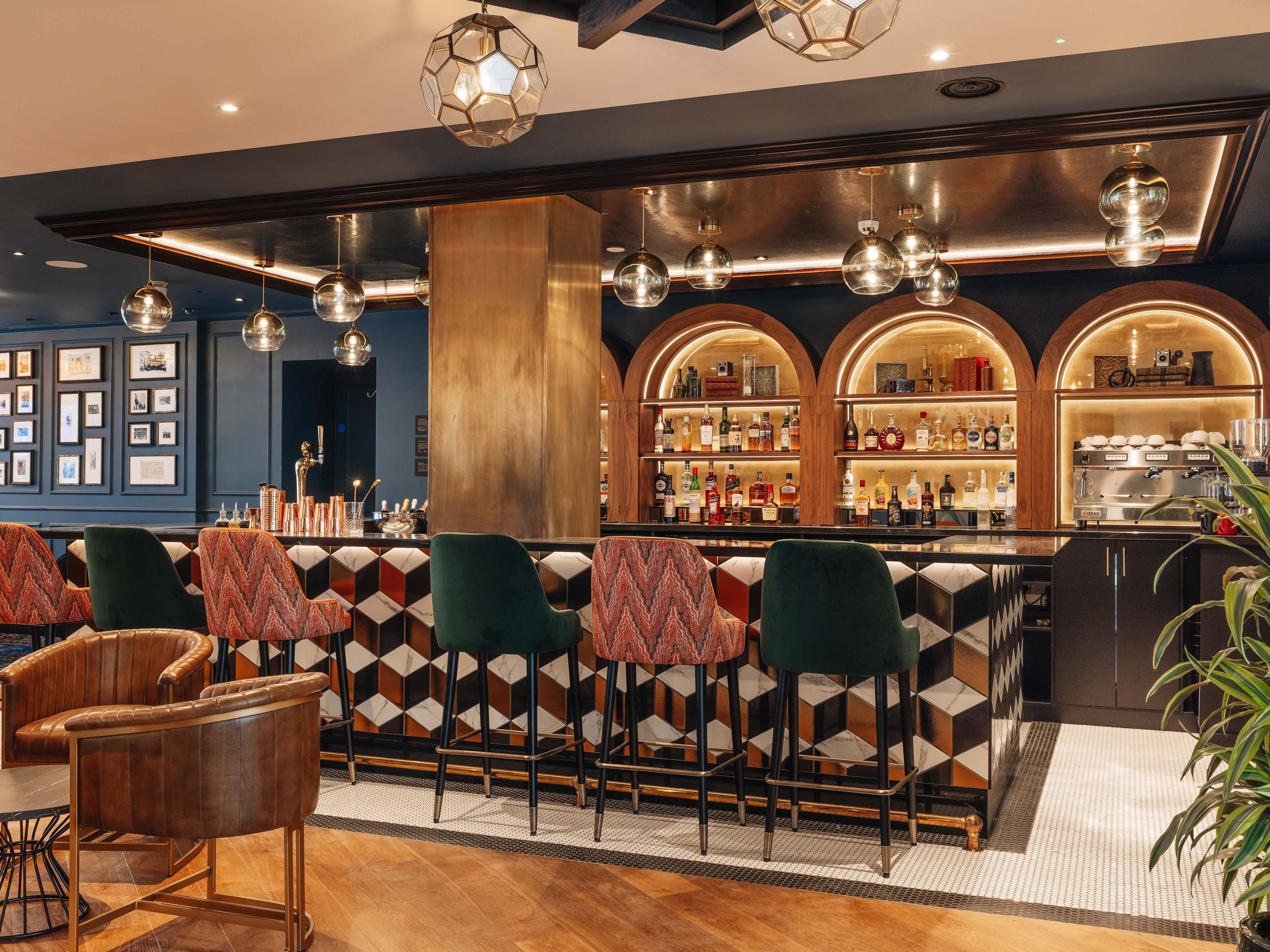 Sabini Bar is a playful nod to one our neighbourhoods best loved rogues, Charles Edward Sabini. With a 1920s twist to the design, you'll find our team members in pinstripes serving a racing themed cocktail menu.