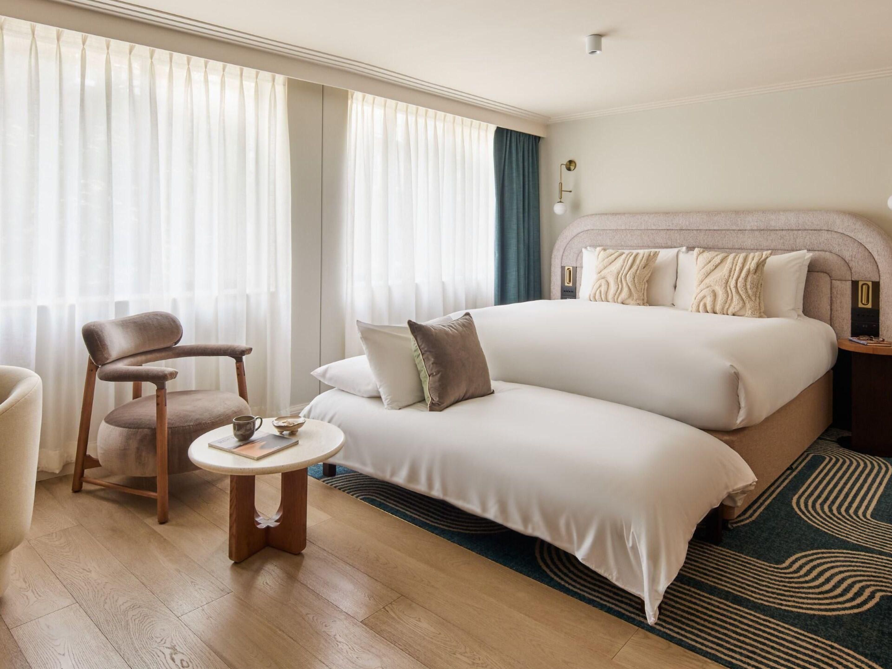 Hotel Indigo K West Premium Room with Extra Bed 