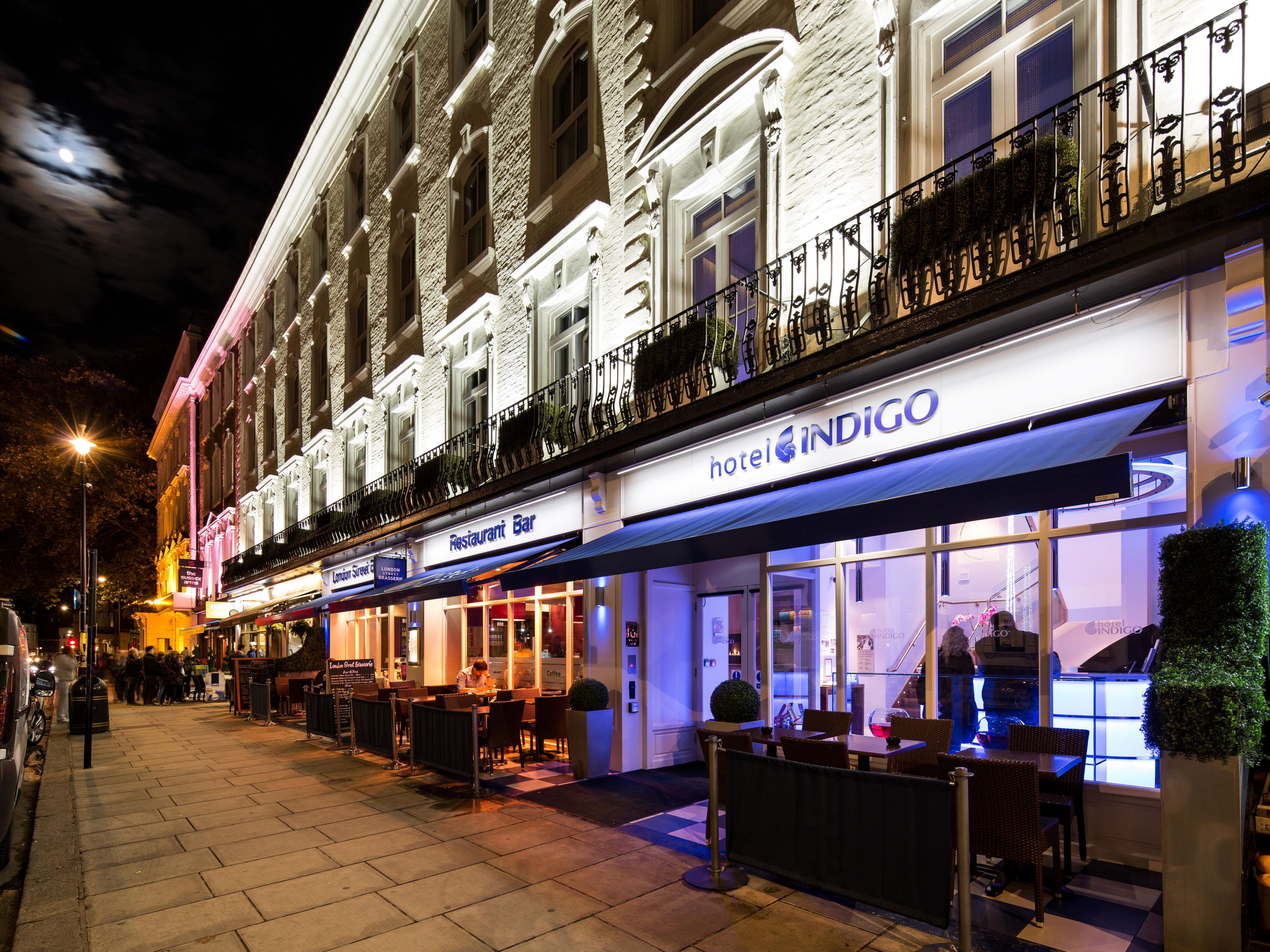 Enjoy the stylish evening lights