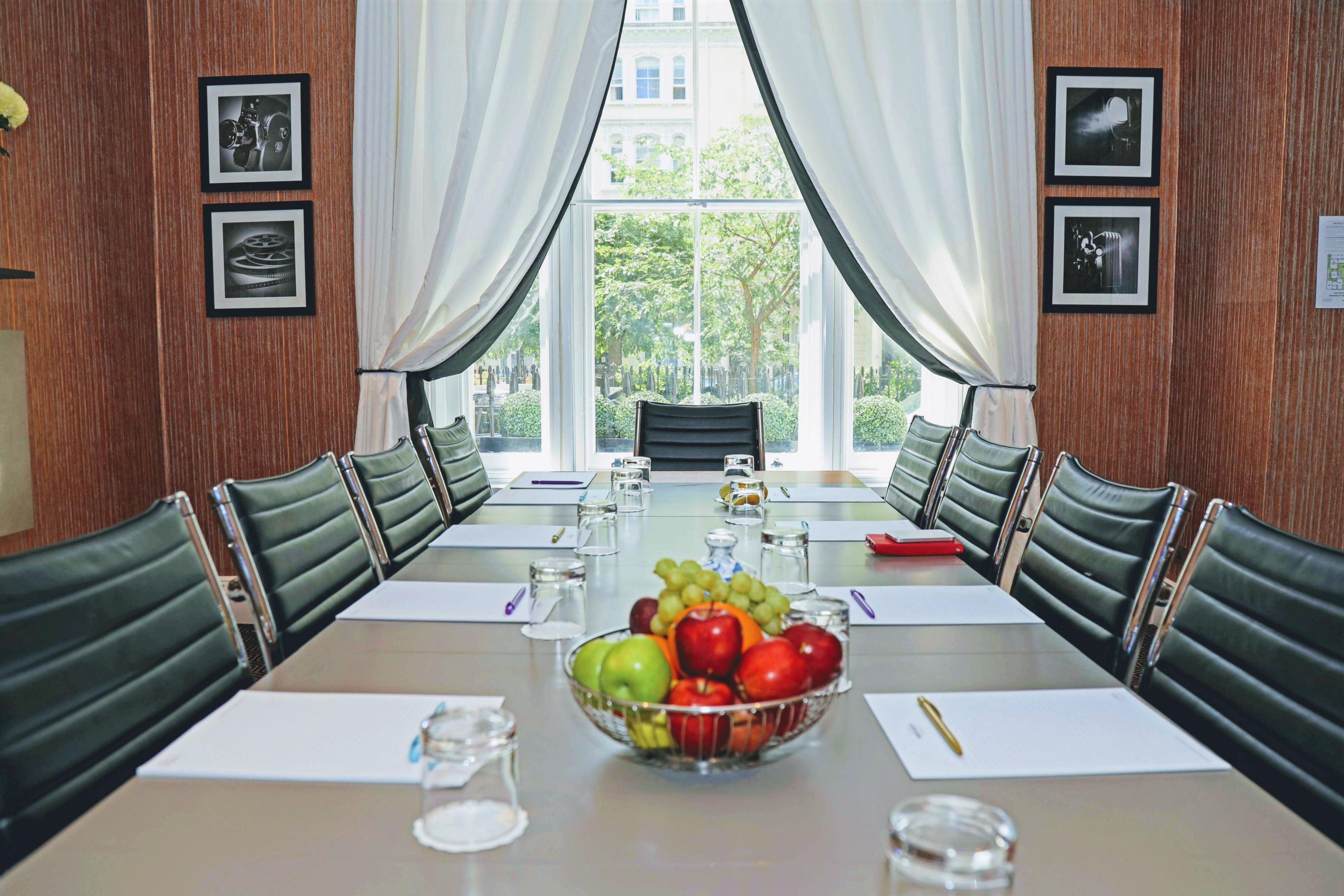 Fresh conference spaces with beautiful windows overlooking the leafy garden square. Available for up to 30 delegates and fully equipped with technology. Perfect for meetings, private dining, creativity and office use.