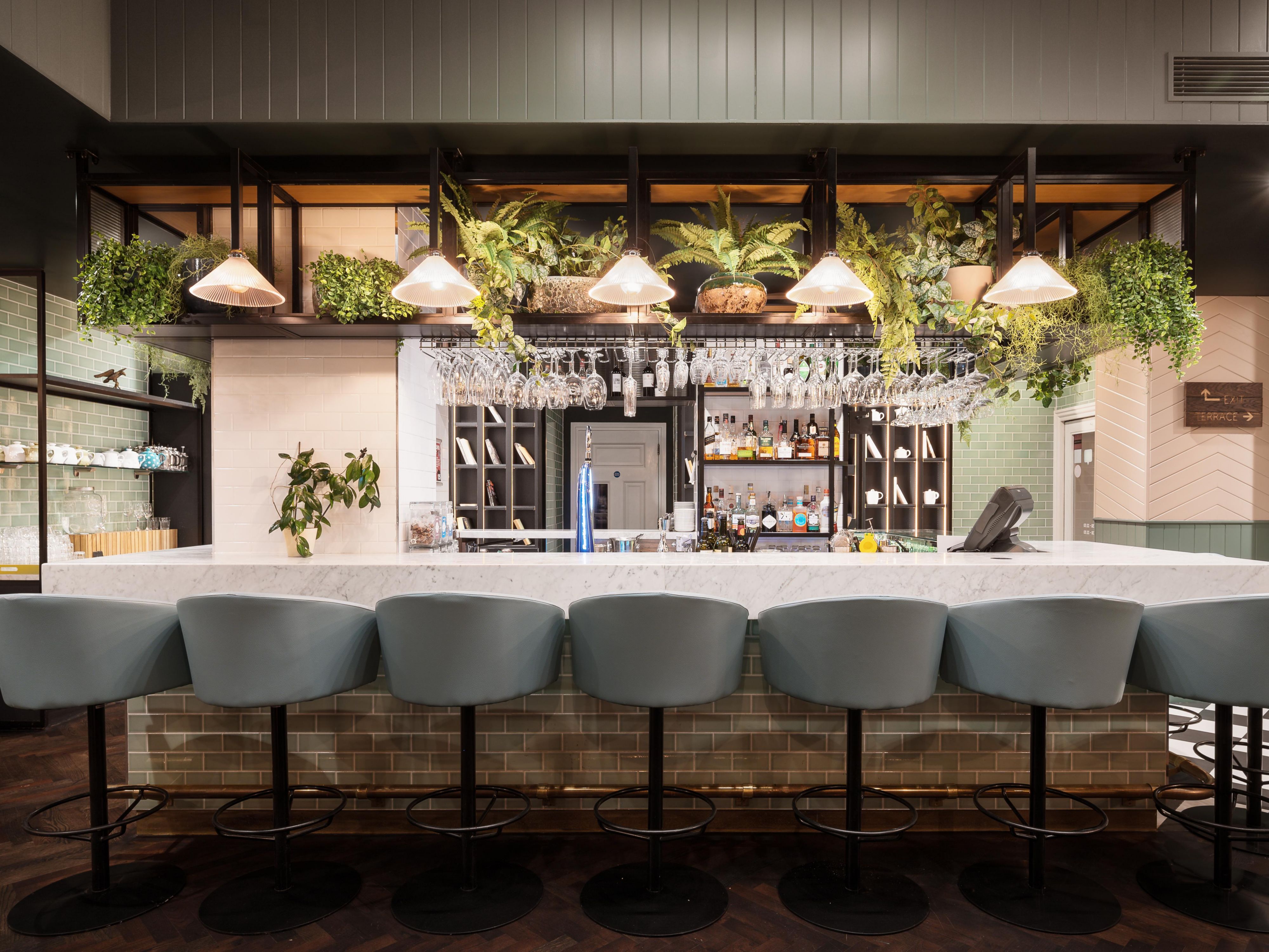 Barkston Bar & Lounge