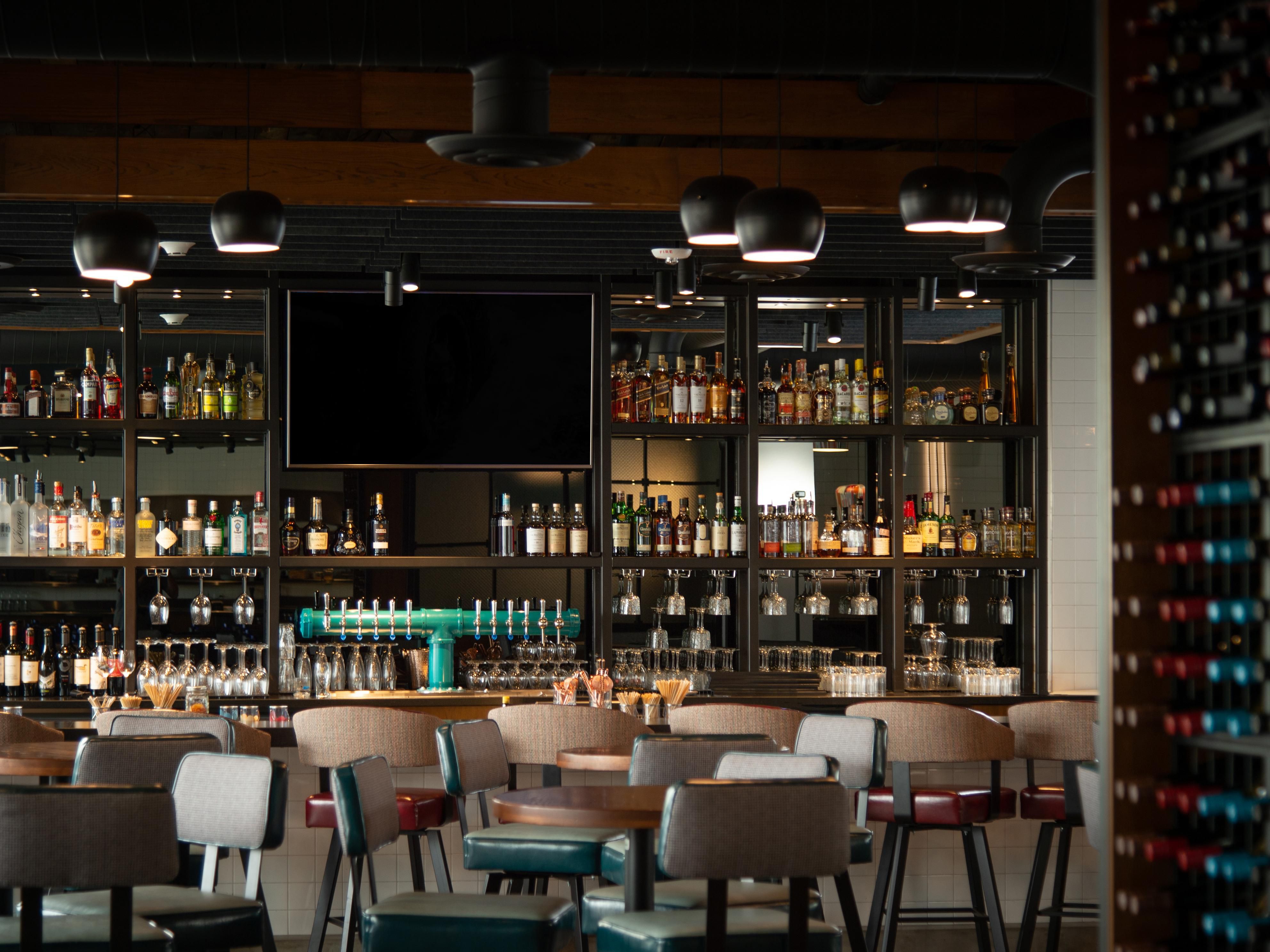Enjoy an American-inspired lunch or dinner in our colorful restaurant, Palette Bar & Grill. Open Monday-Saturday serving breakfast and dinner. 