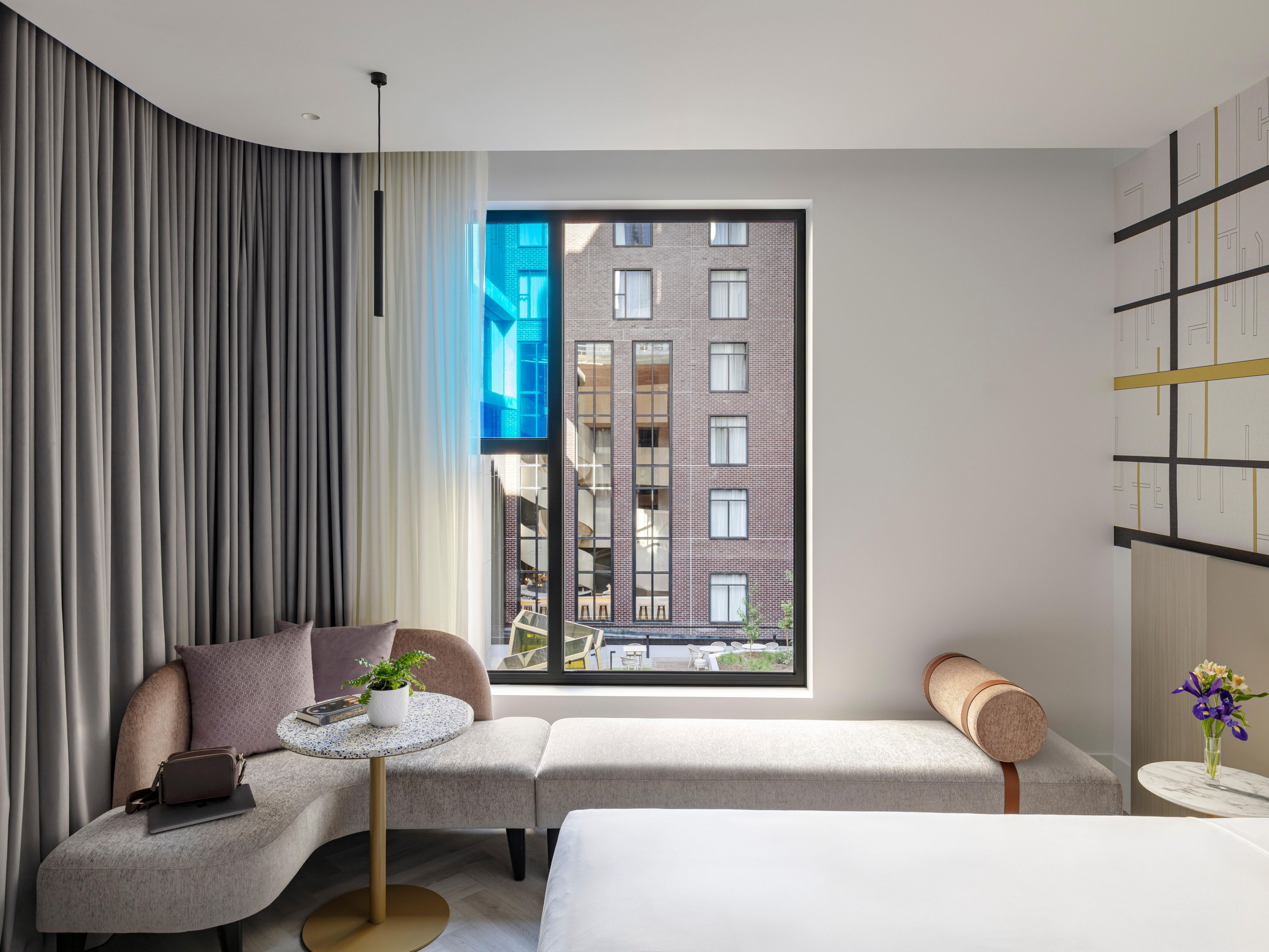 King Standard Courtyard View