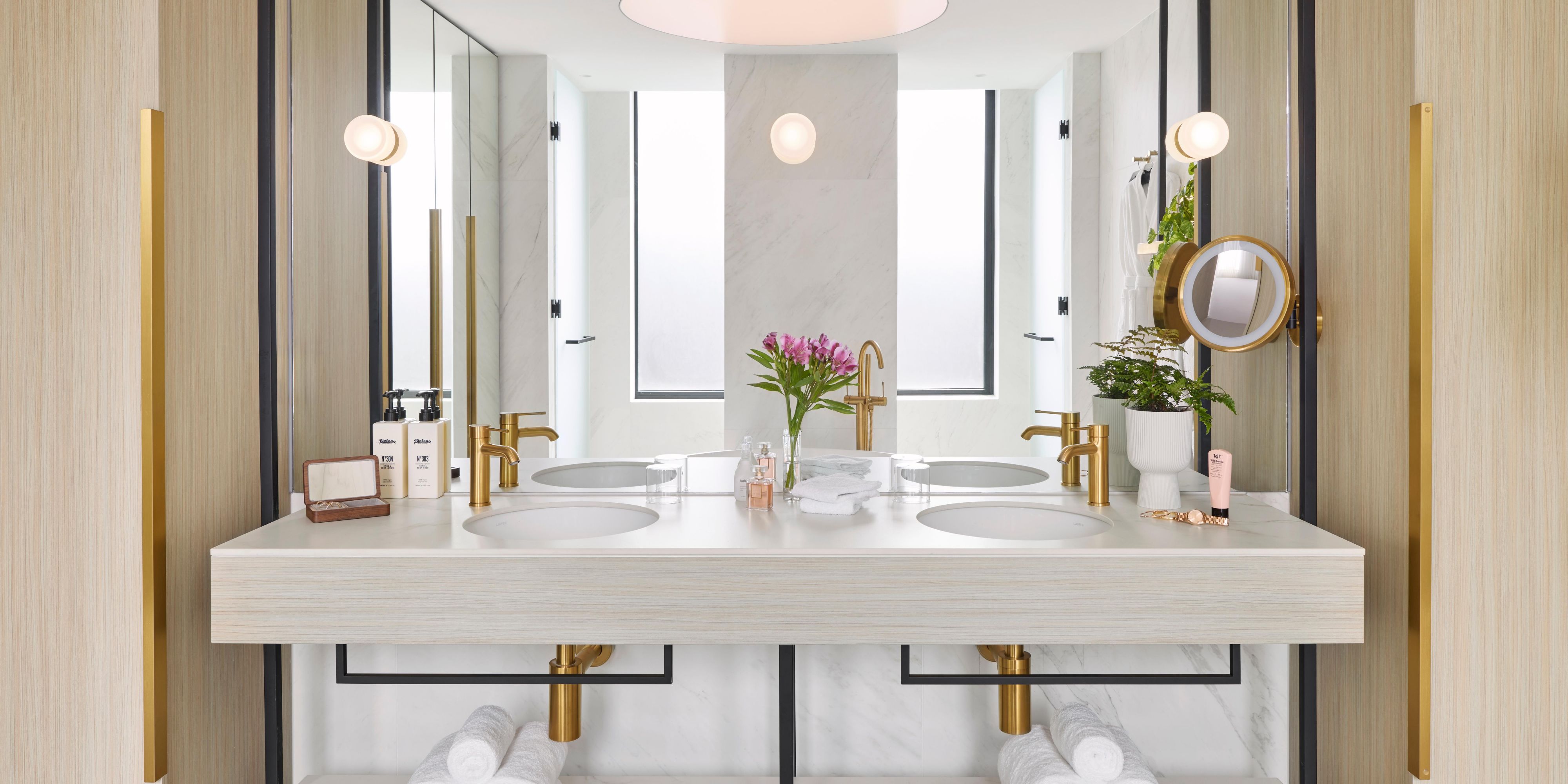 Solitaire Suite Bathroom