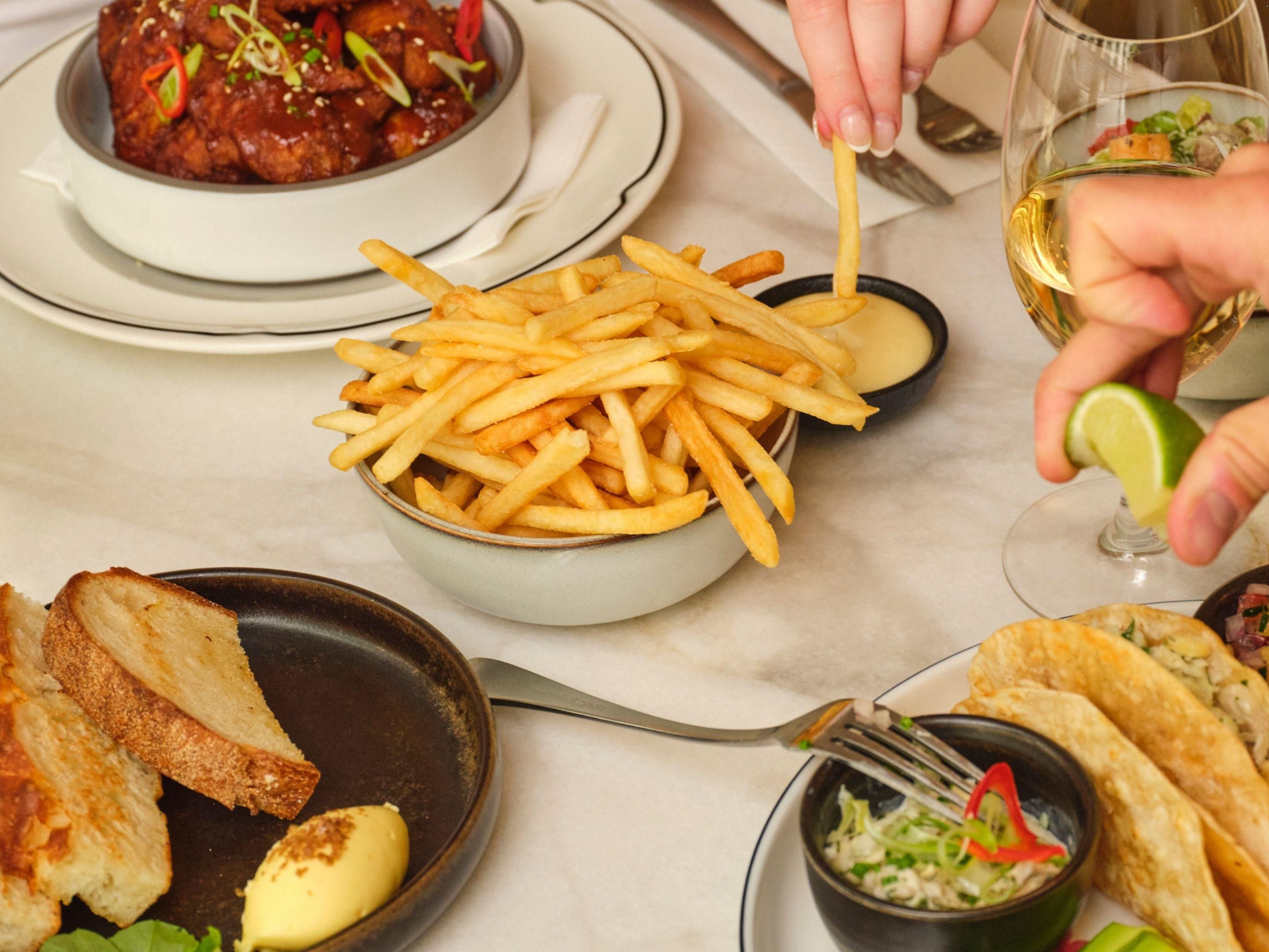 Lounge Sharing Menu