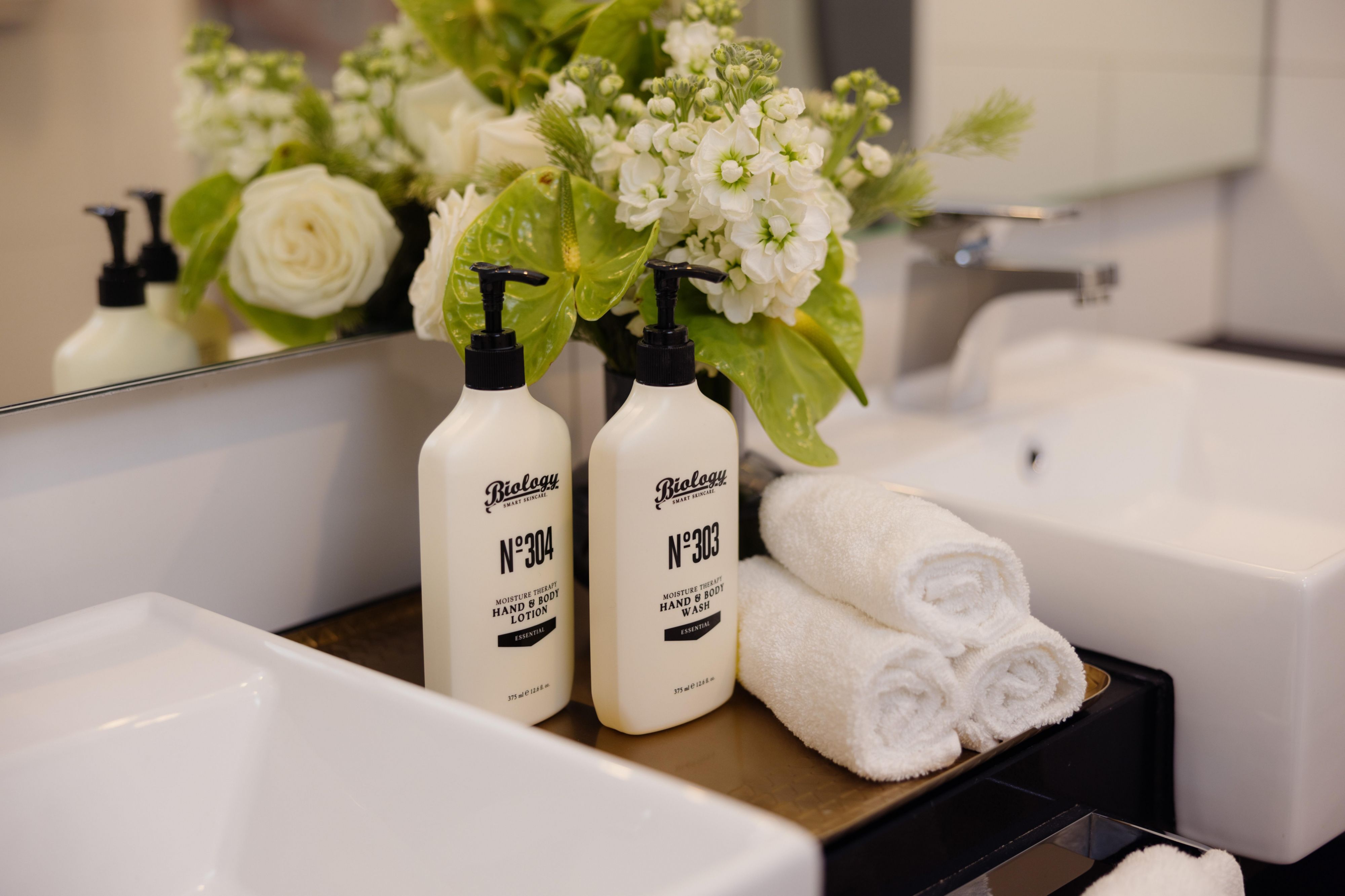 At Hotel Indigo Melbourne on Flinders, our team actively looks to reduce our environmental footprint through a range of in-house initiatives. We look to help give our guests a greener stay by removing single-use toiletries which have been replaced by bulk amenities. We've also ditched plastic bottles in favour of glass ones.